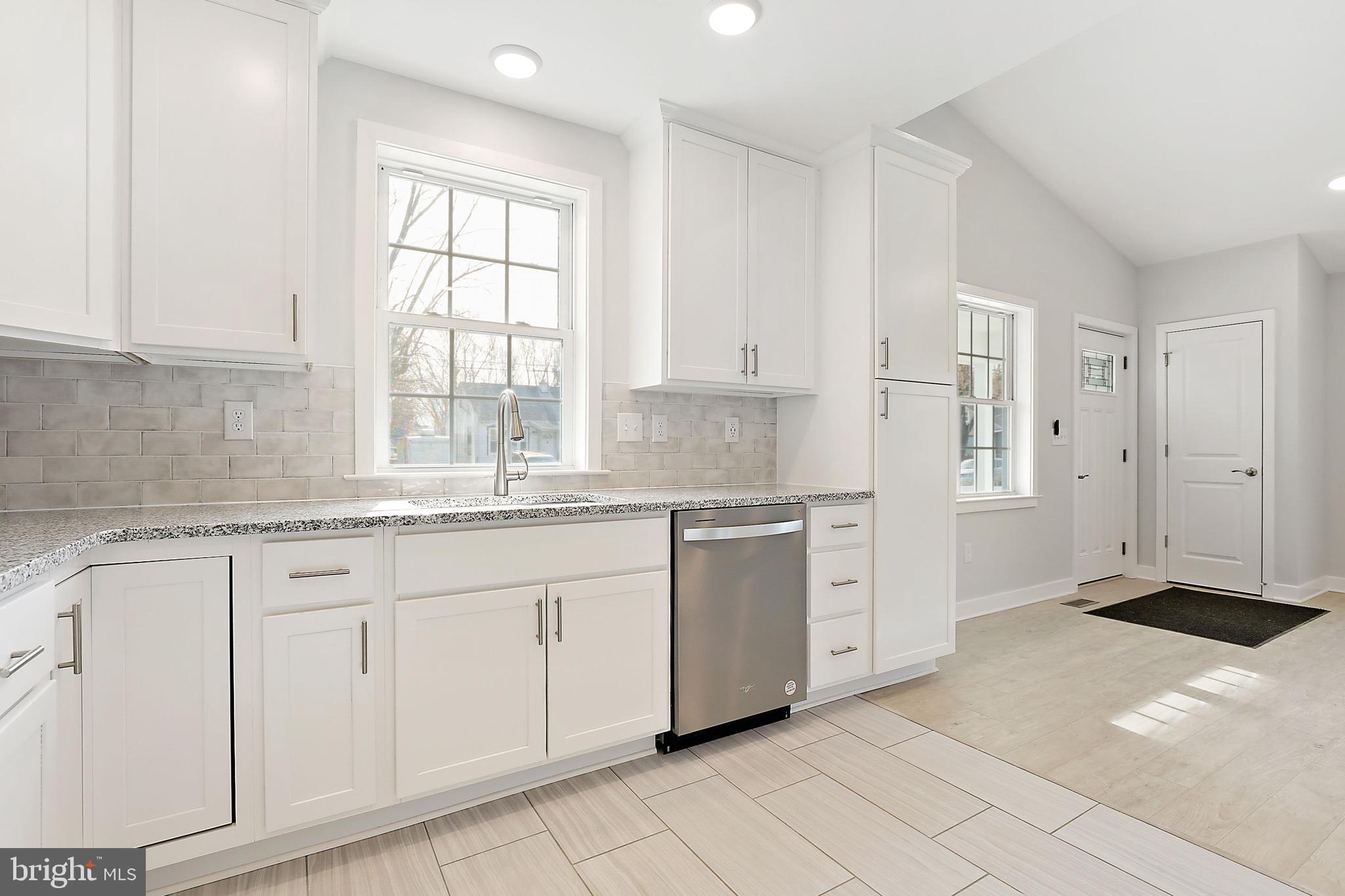 ABERDEEN HILLS - Residential