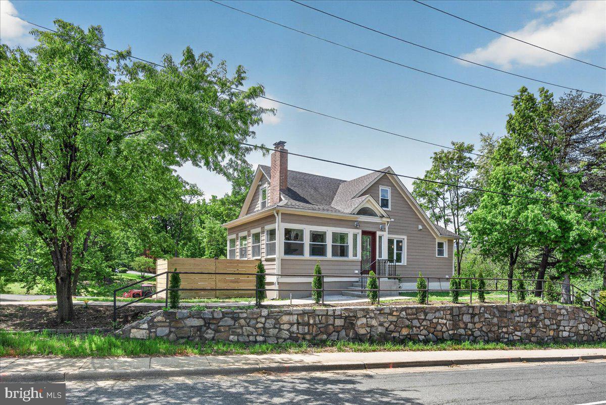 BRADDOCK COVE - Residential