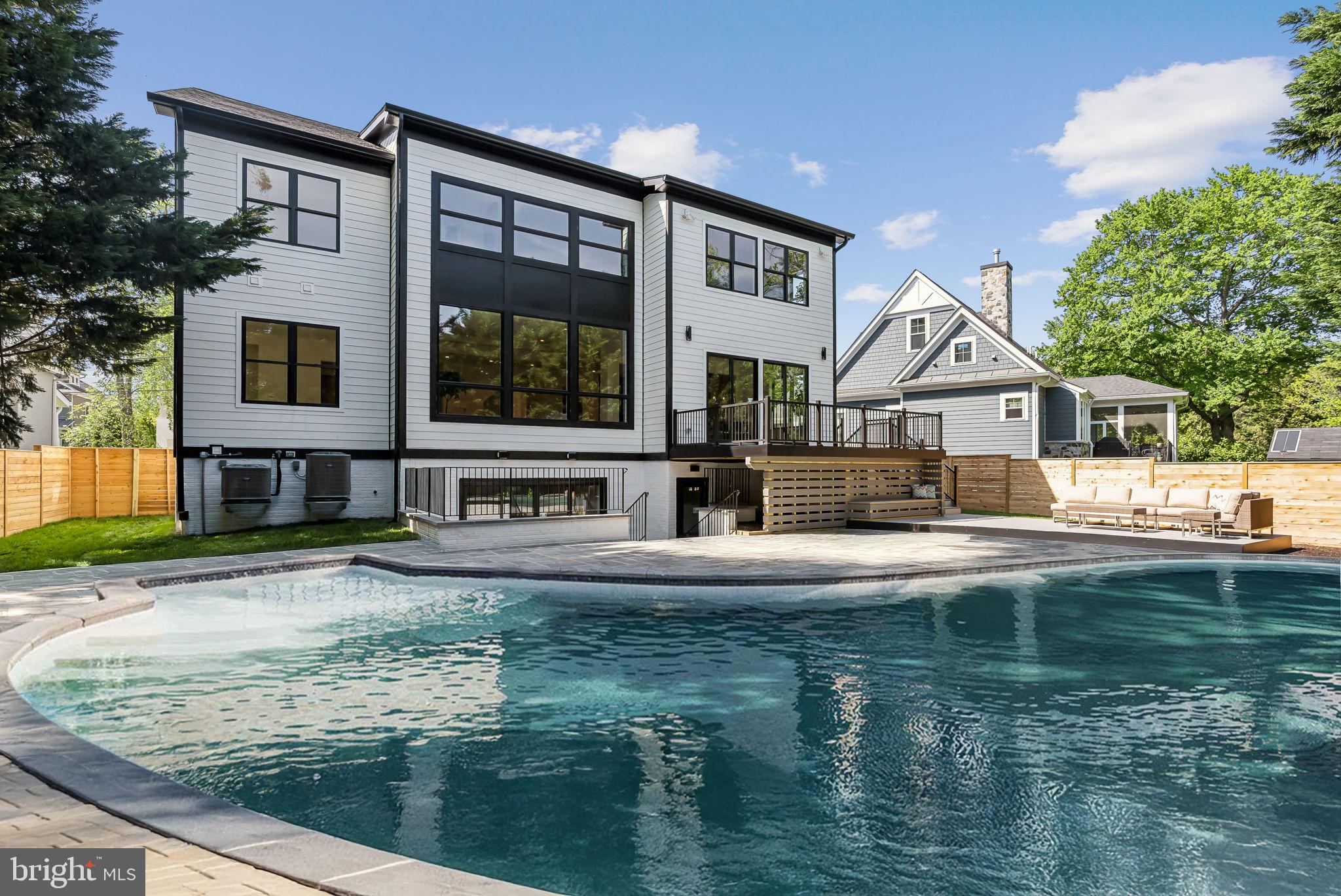 MERRIMACK PARK - Residential