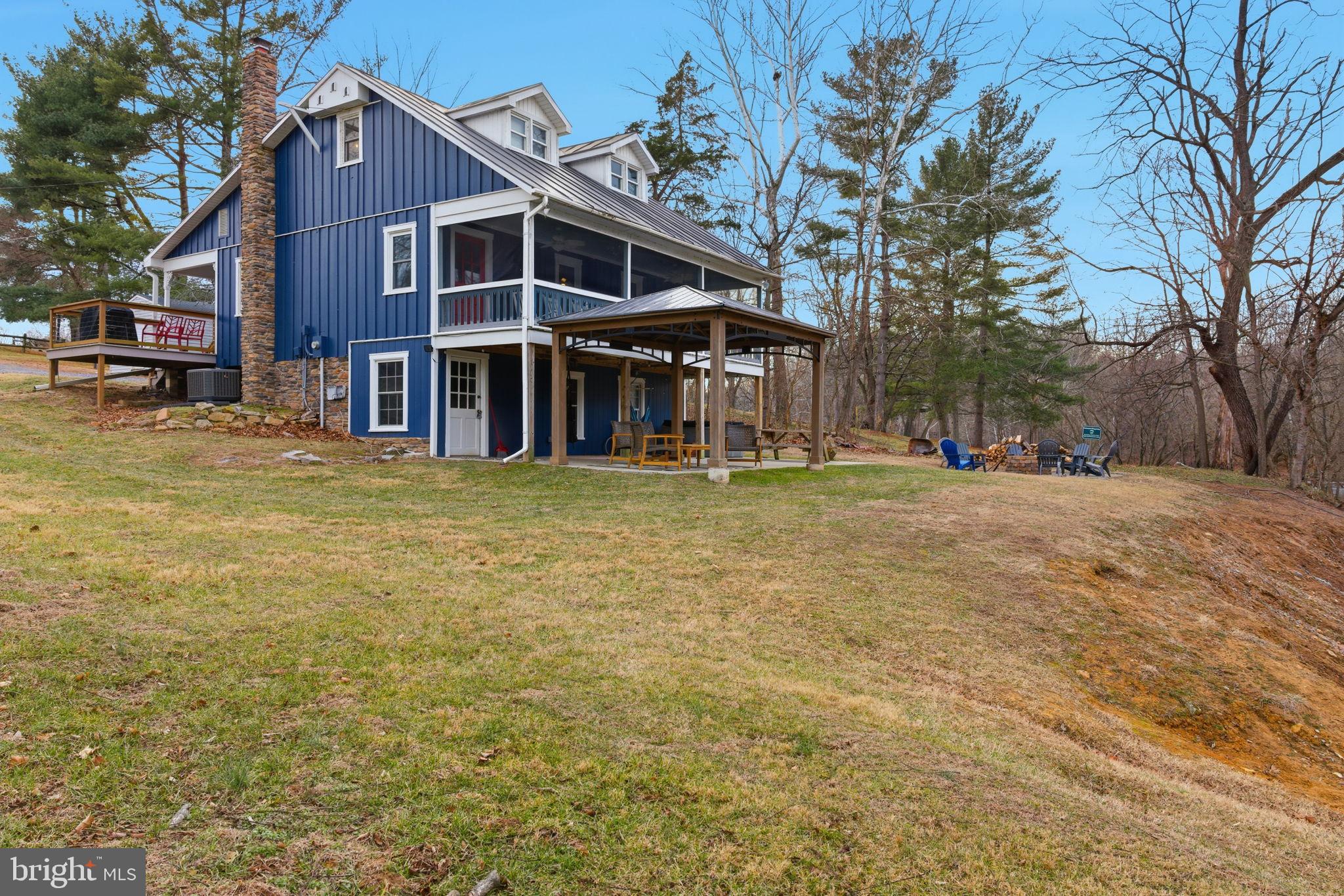 RIVERBEND - Residential