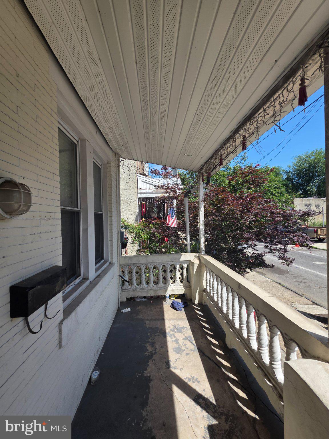 KENSINGTON - Residential