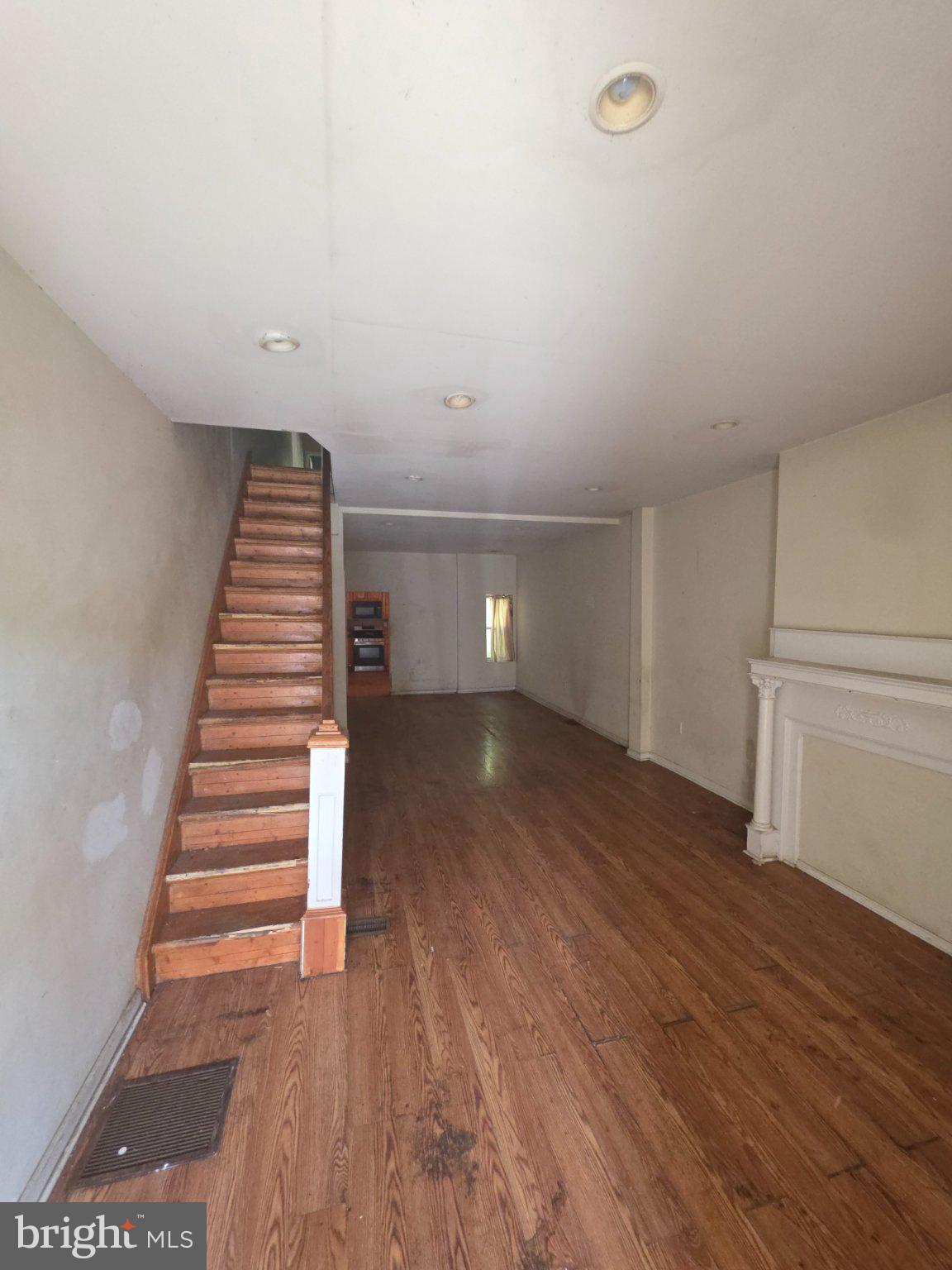 KENSINGTON - Residential
