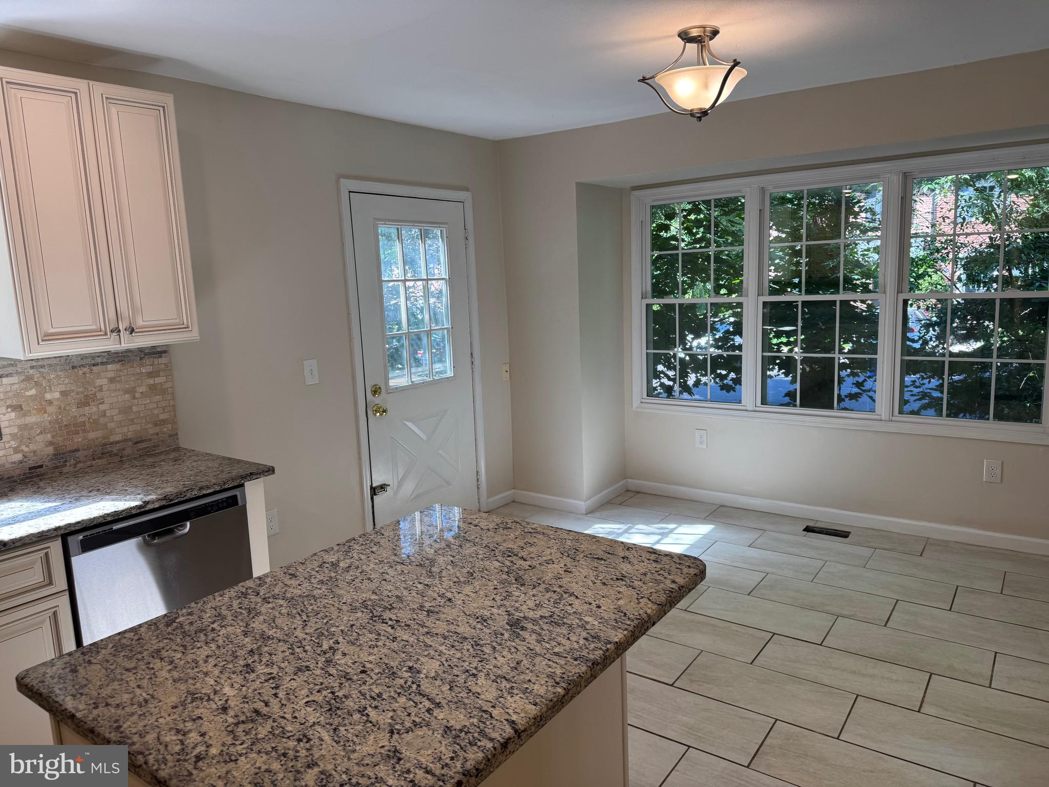 OLDE COLONIAL GREENE - Residential