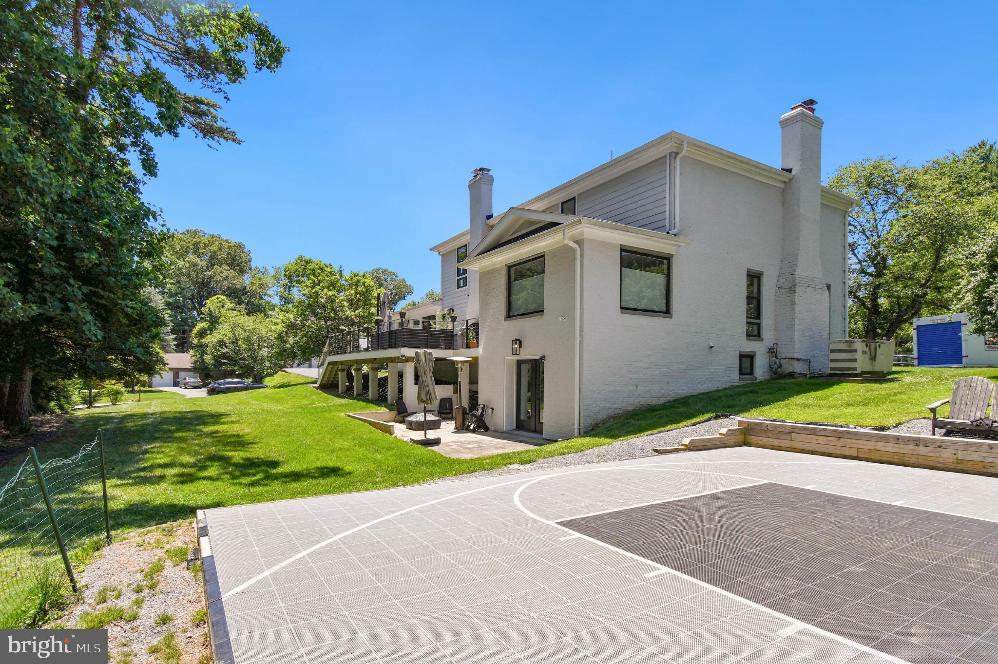 CARDEROCK SPRINGS - Residential