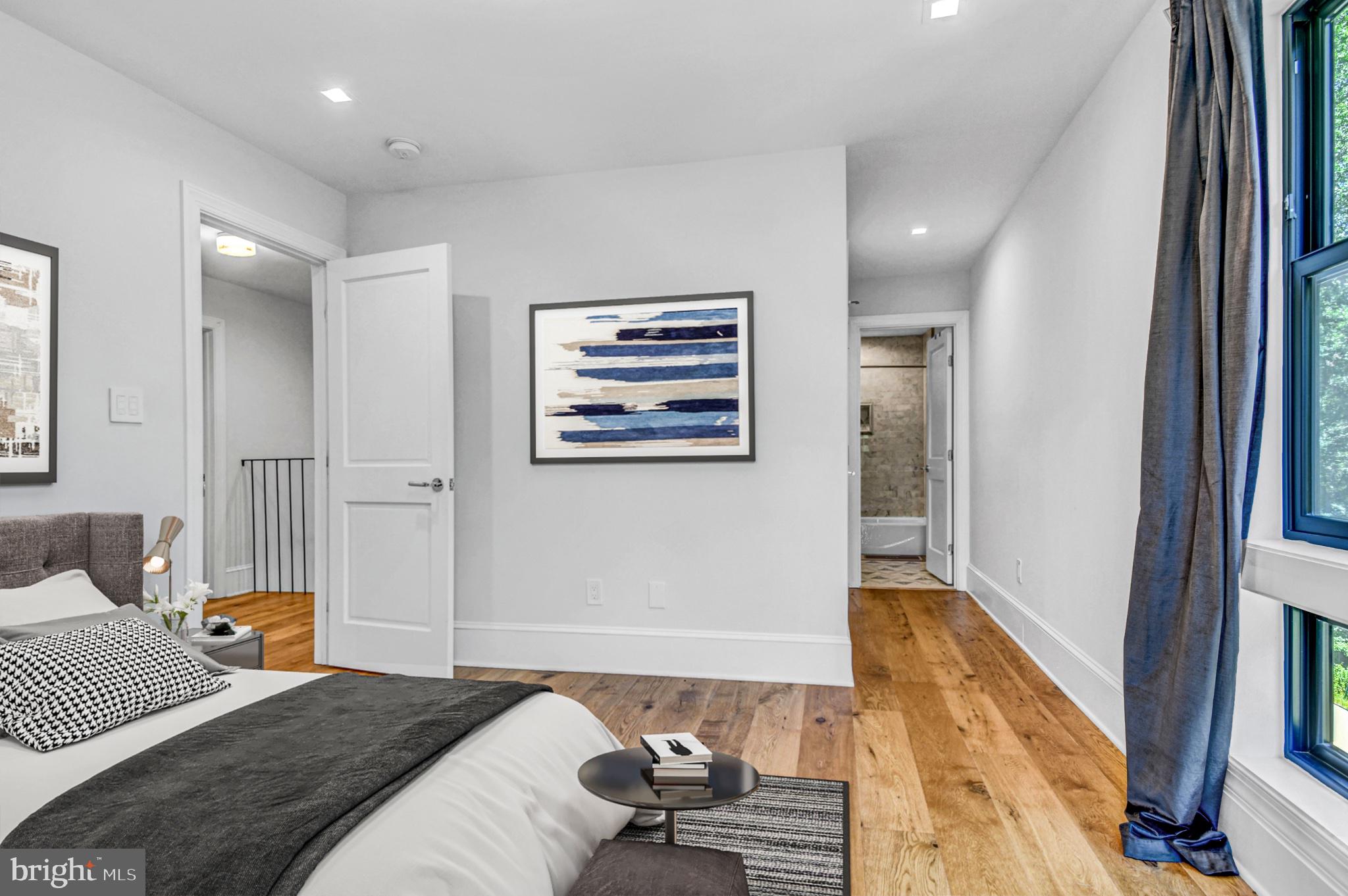 CARDEROCK SPRINGS - Residential
