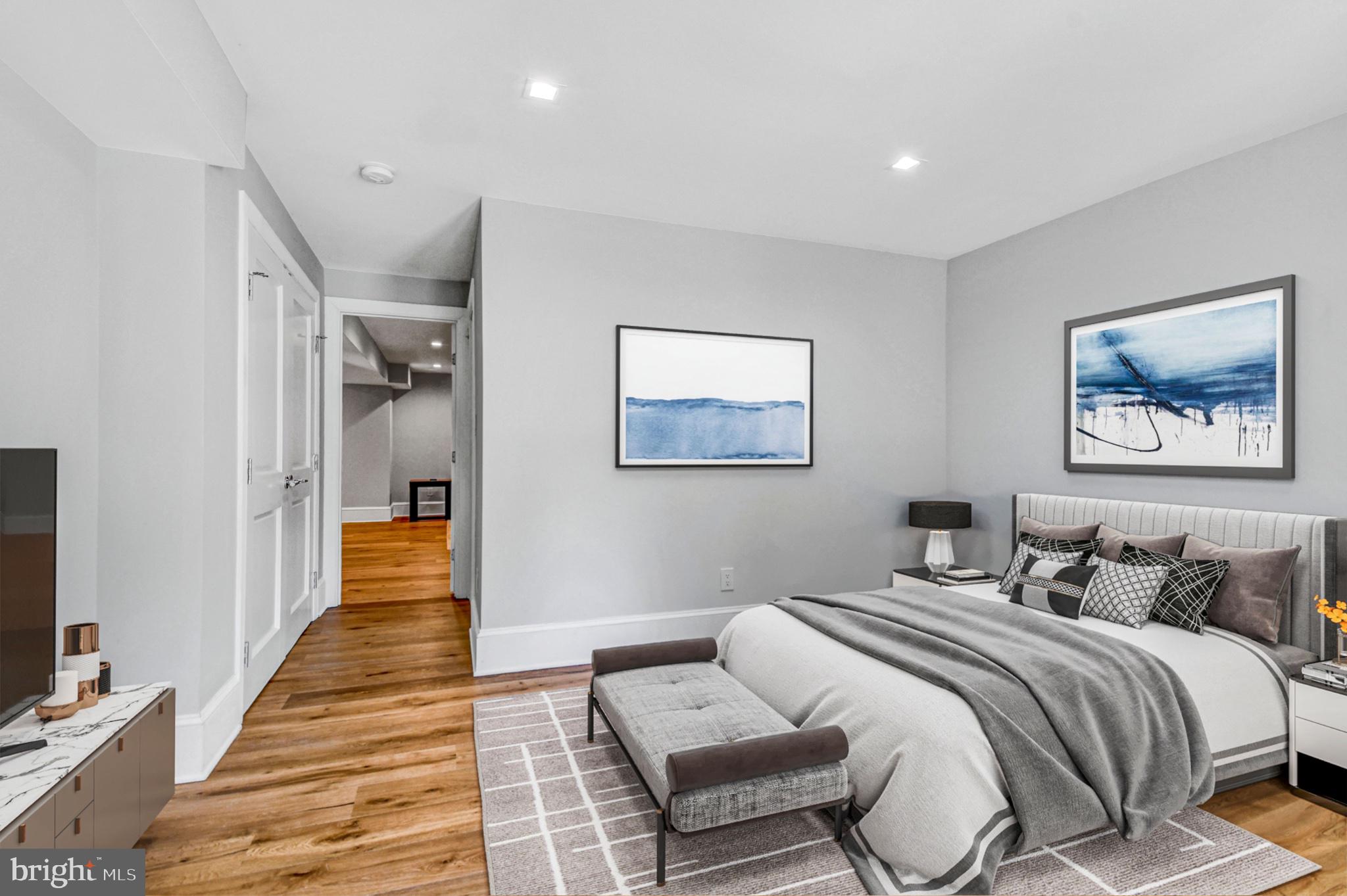 CARDEROCK SPRINGS - Residential