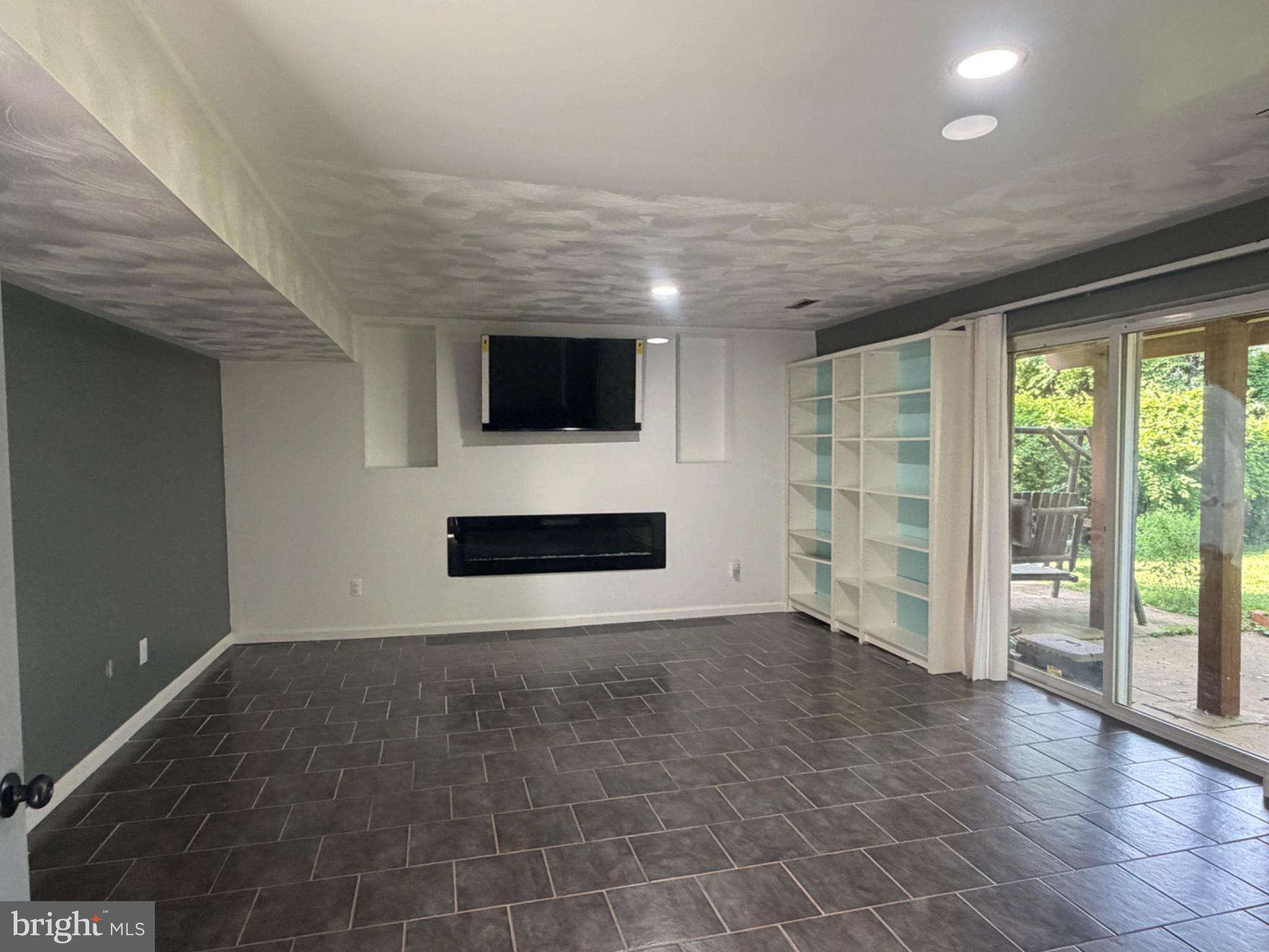 RANDALL - Residential