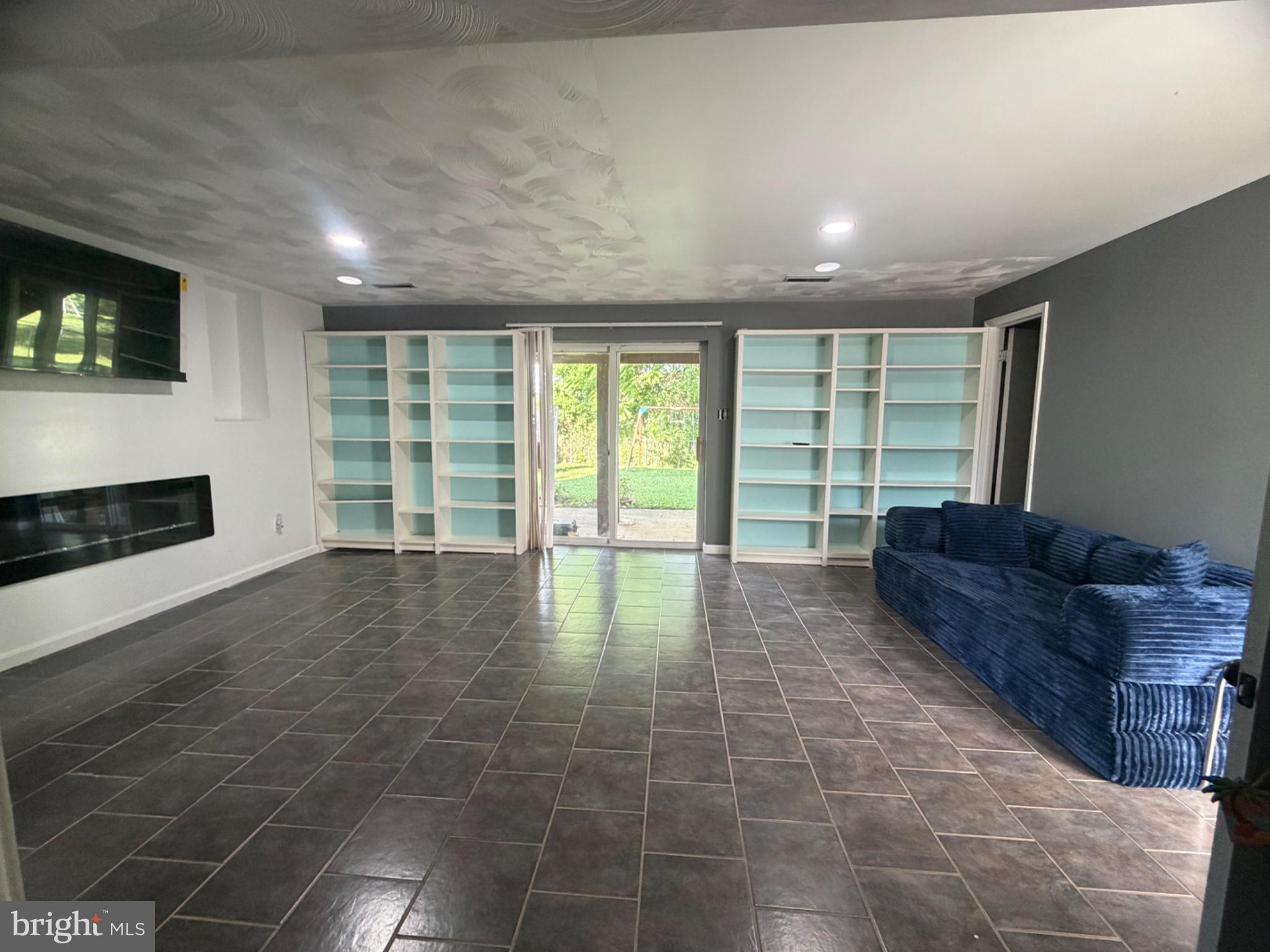 RANDALL - Residential