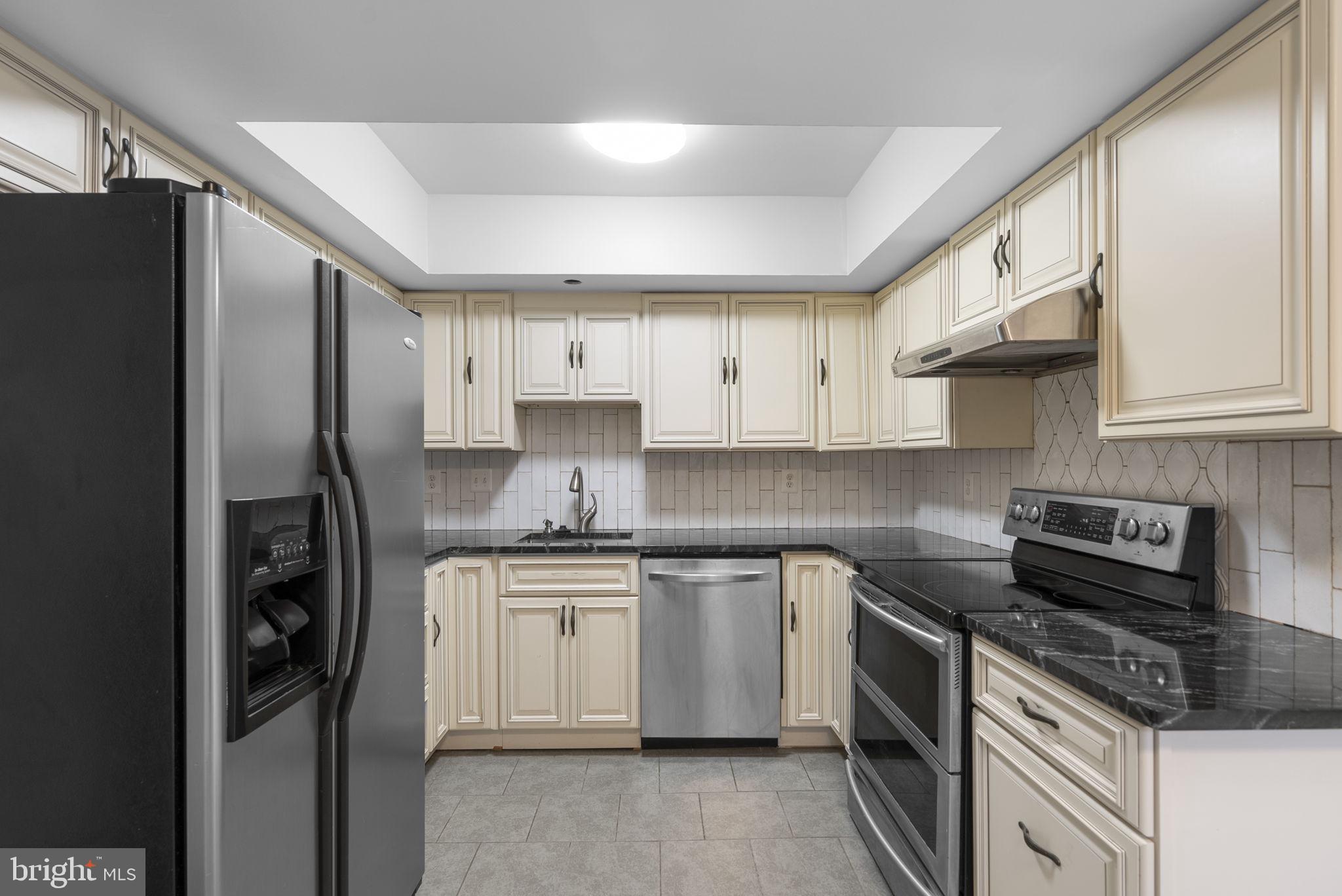 GUNNERS LAKE VILLAGE - Residential
