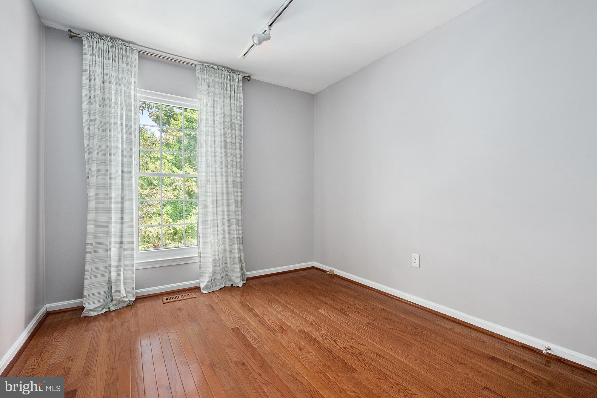 MAYS CHAPEL - Residential