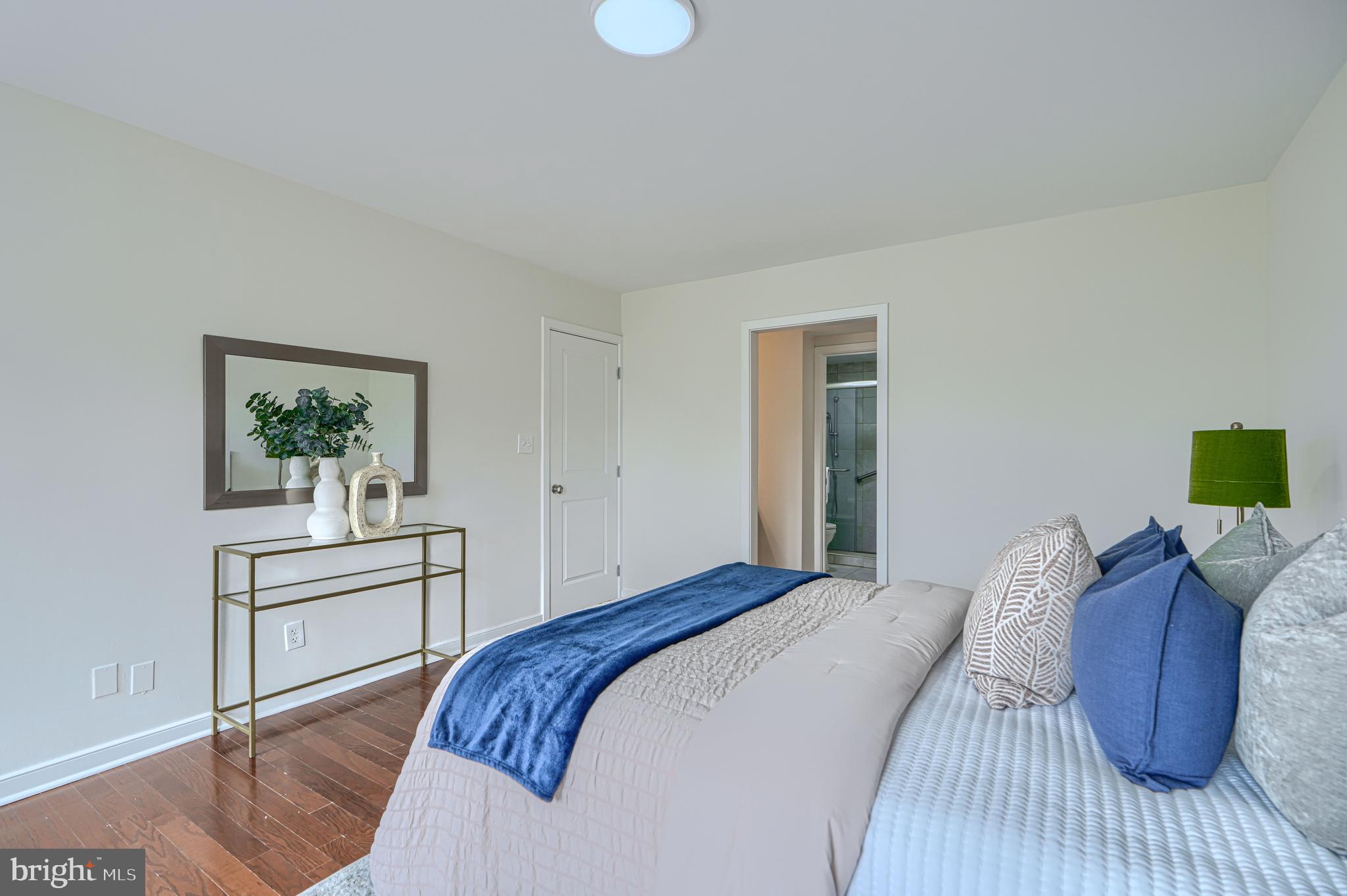 CROSS KEYS - Residential