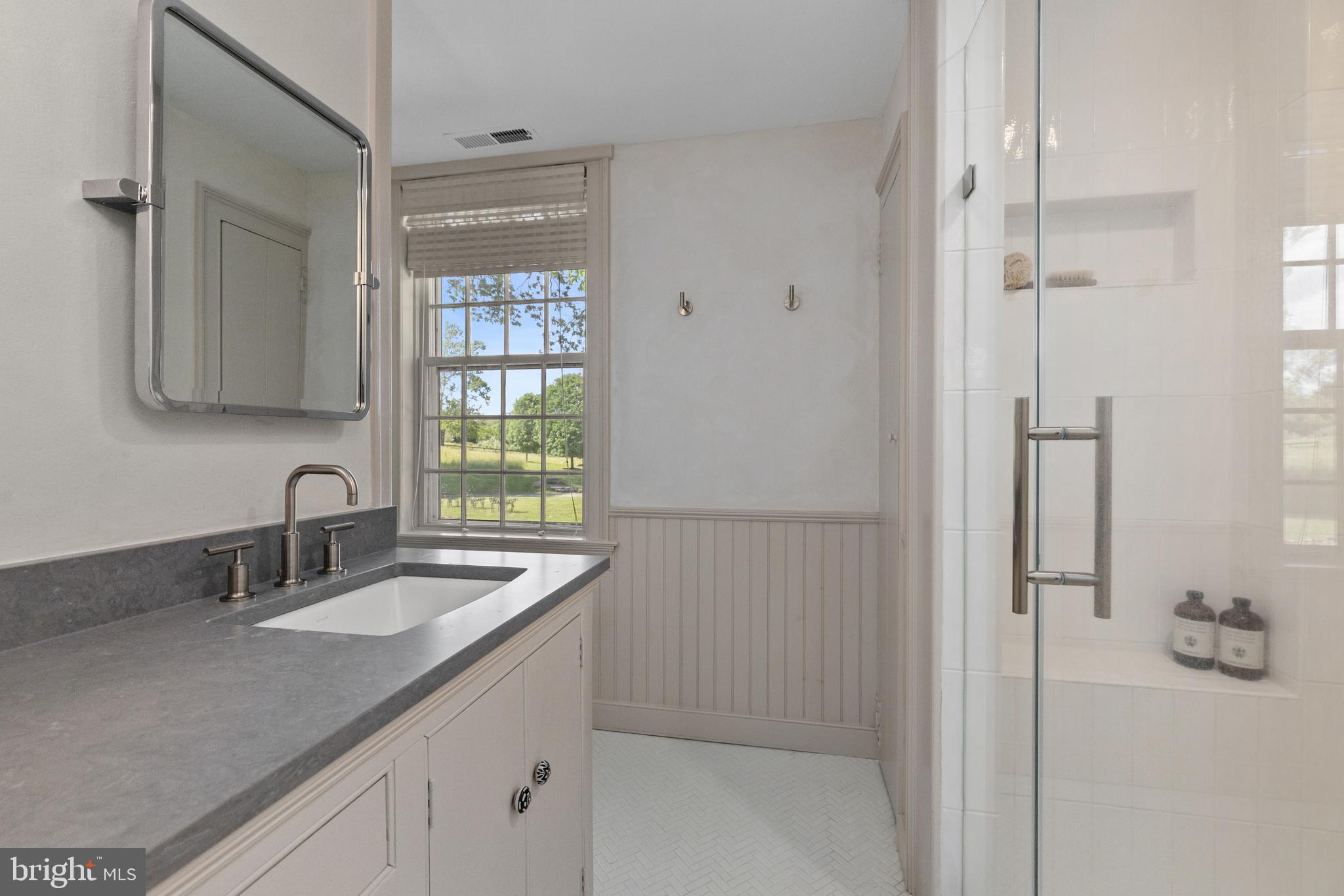 MIDDLEBURG - Residential