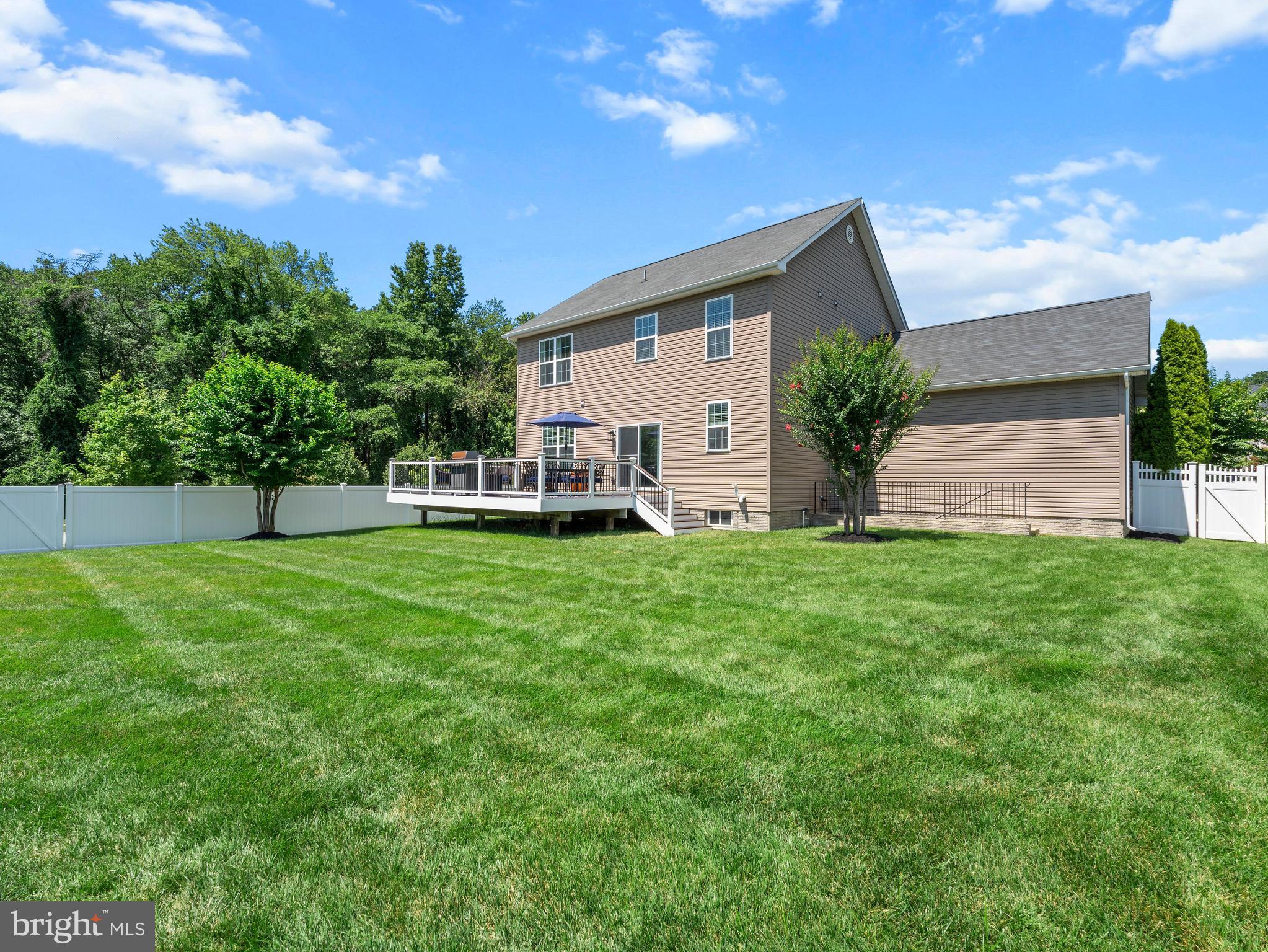 STATON CROSSING - Residential
