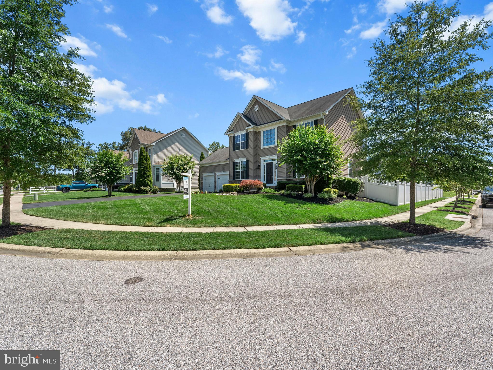 STATON CROSSING - Residential