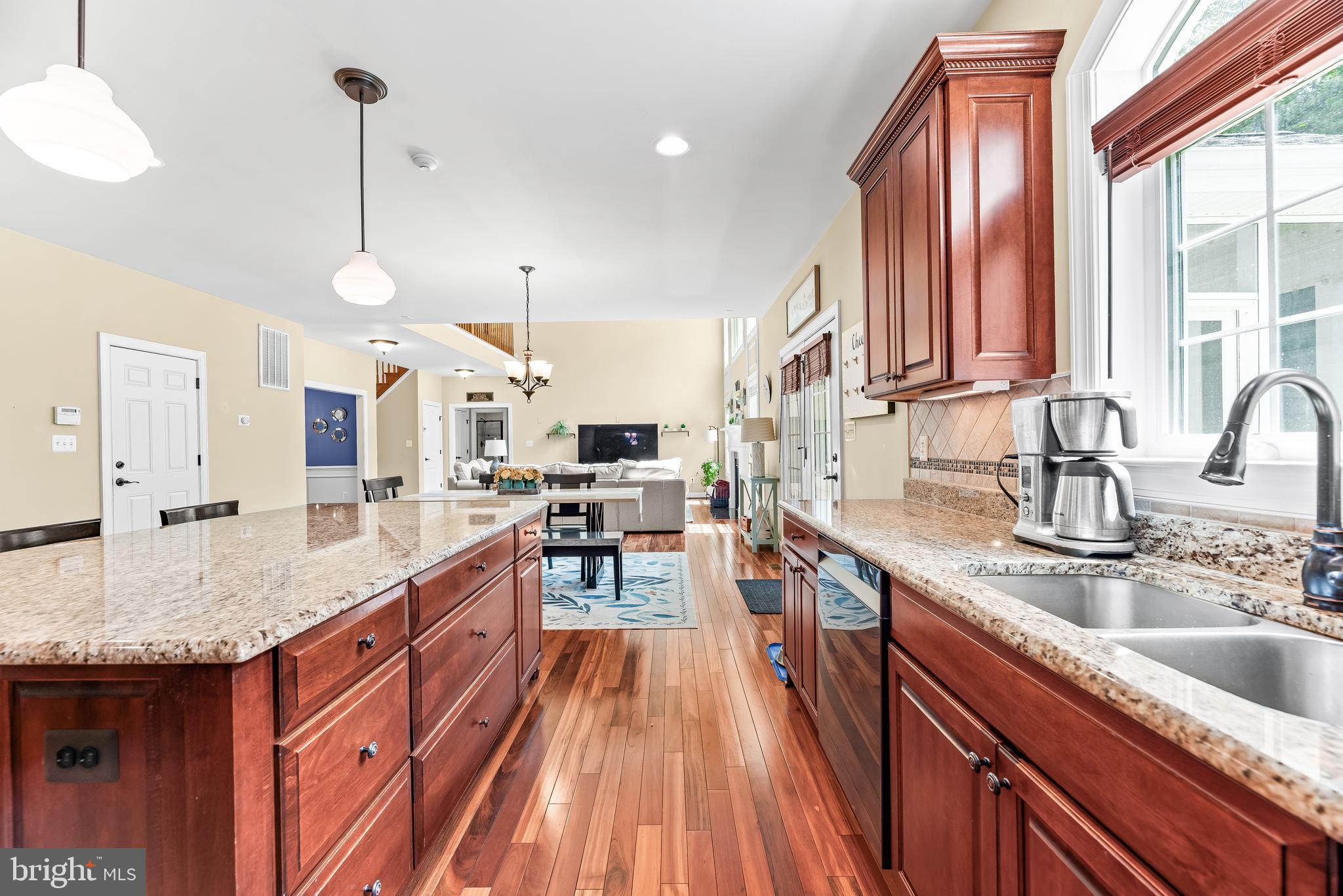 LEONARDS GRANT - Residential