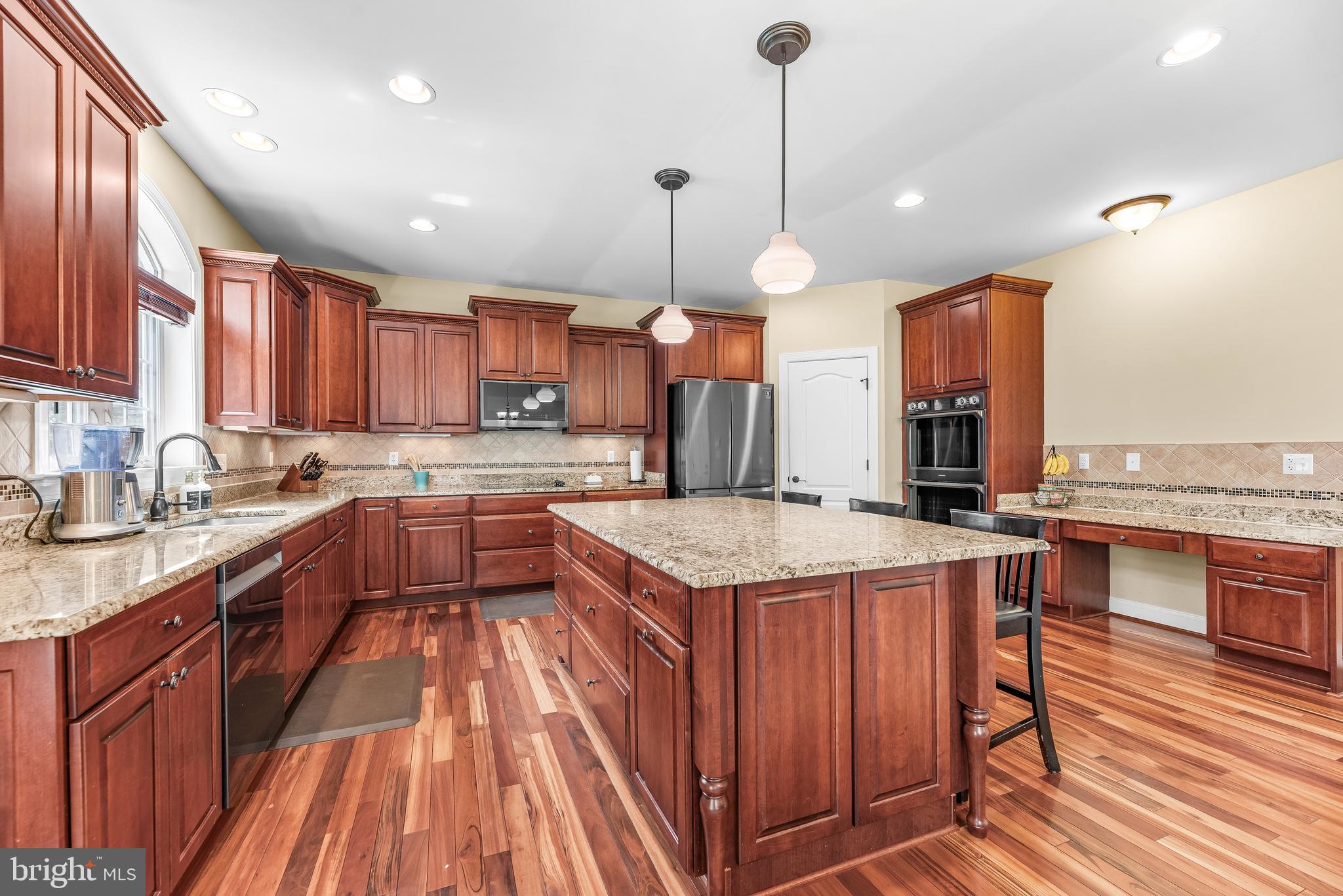 LEONARDS GRANT - Residential