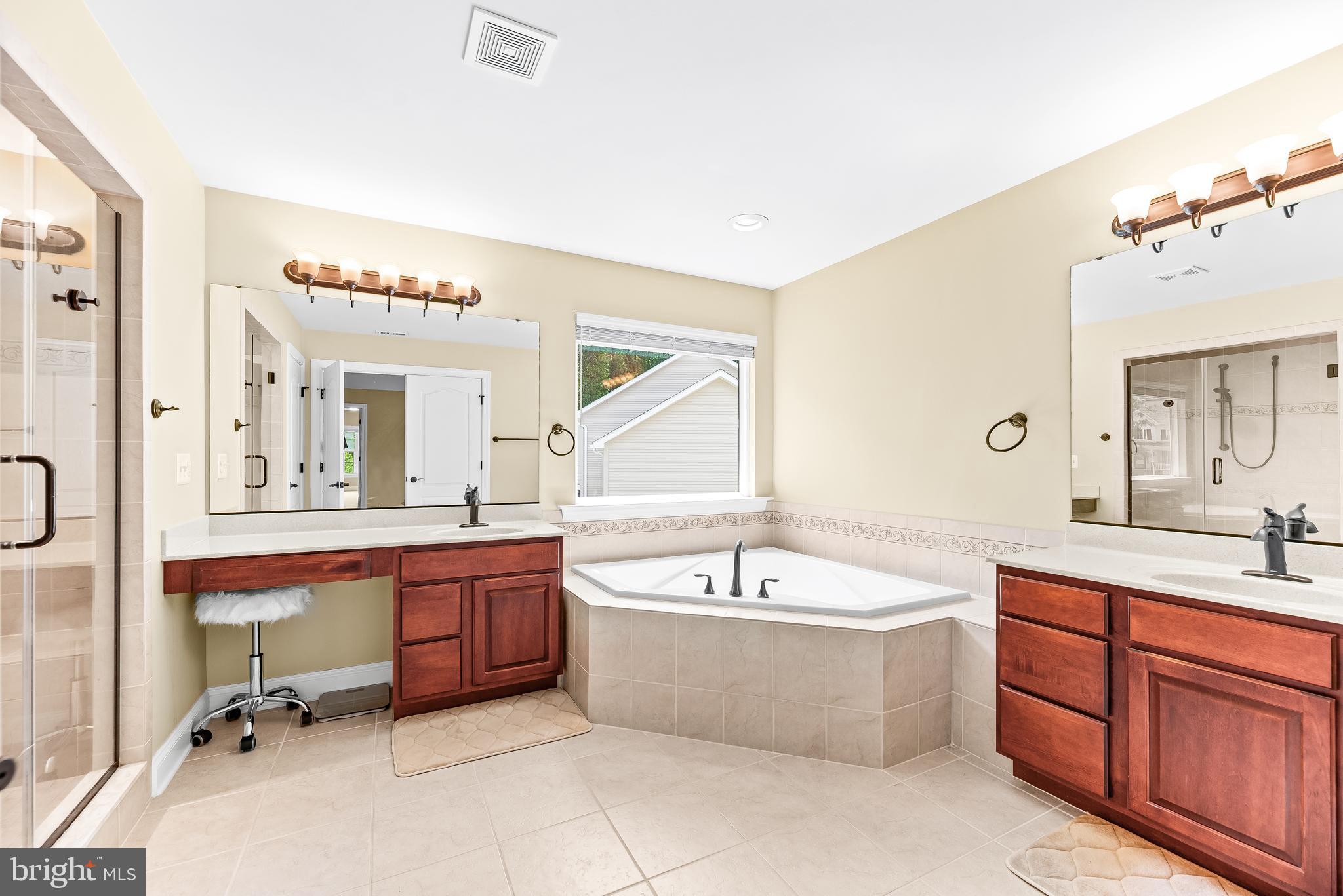 LEONARDS GRANT - Residential