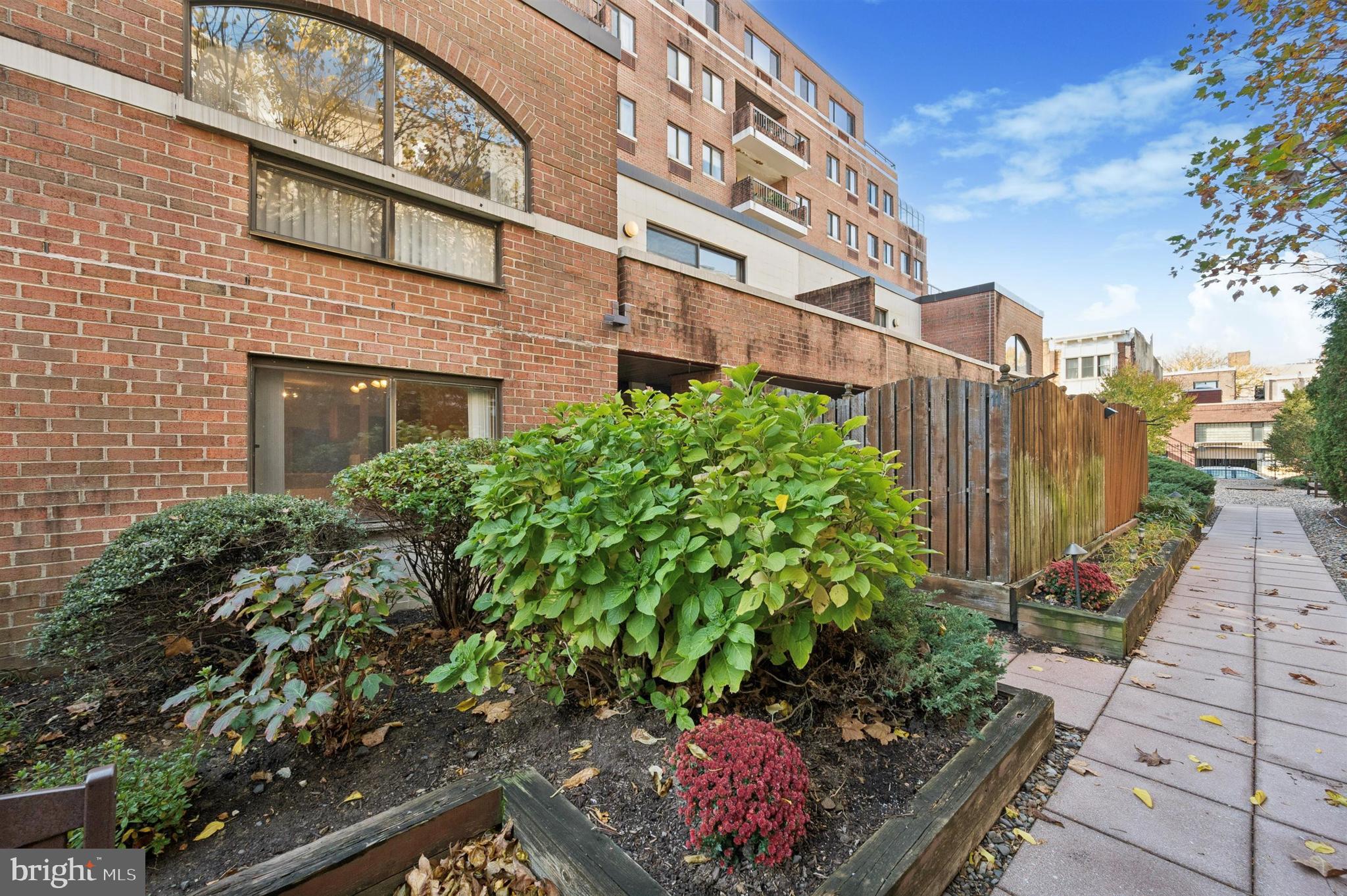 Spacious Society Hill Condo-Townhome with 2 Private Outdoor Spaces!

200-10 Lombard St #GU11, nestled on Headhouse Square, a spacious 2-bed, 2.5-bath, 1,574 sqft condo-townhome in the heart of Society Hill's Abbotts Square.

This move-in ready home features a modern, open layout with high ceilings and large windows that fill the space with natural light. The large kitchen, which opens to the dining room, is perfect for entertaining and features granite counters, stainless steel appliances, ample cabinet space, and ceramic tile floors.

Hardwood floors flow throughout the expansive living areas and bedrooms. The main level is complete with a powder room and a large private patio off the living room, perfect for grilling and outdoor dining.

Upstairs, the master bedroom boasts an enormous walk-in closet and a second, private deck. The second bedroom also features ample closet space. All bathrooms are finished with beautiful marble and tile.

Residents of Abbotts Square enjoy premier amenities, including a 24-hour concierge and other ammenities. This home combines the convenience of condo living with the space and privacy of a townhome, all in one of Philadelphia's most desirable neighborhoods.