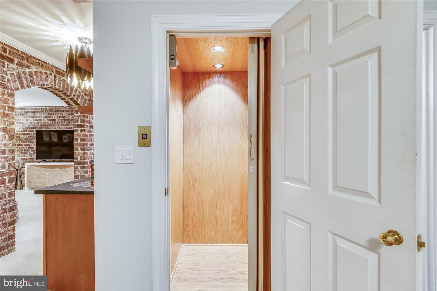 BRADDOCK HEIGHTS - Residential