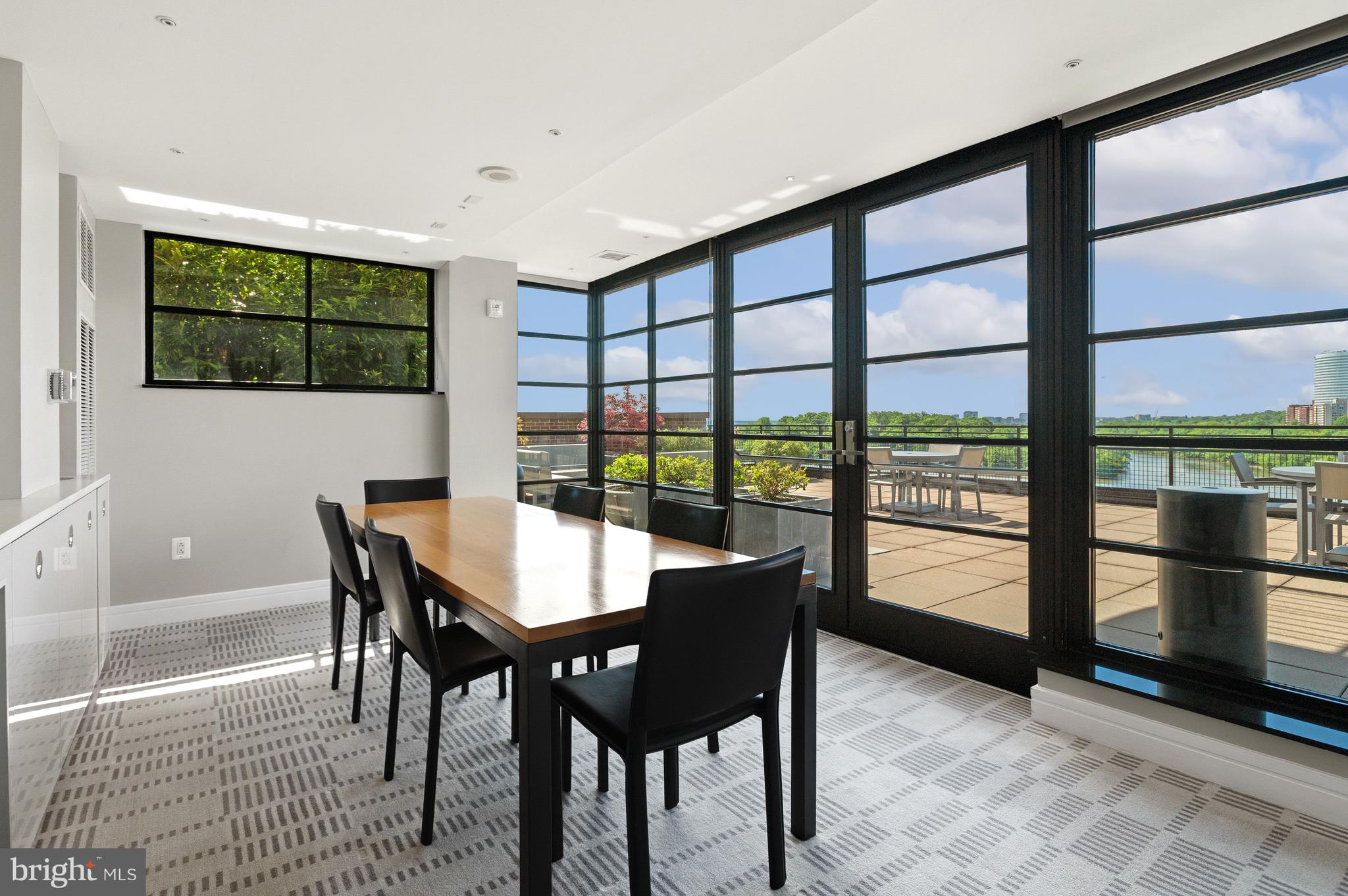 GEORGETOWN - Residential