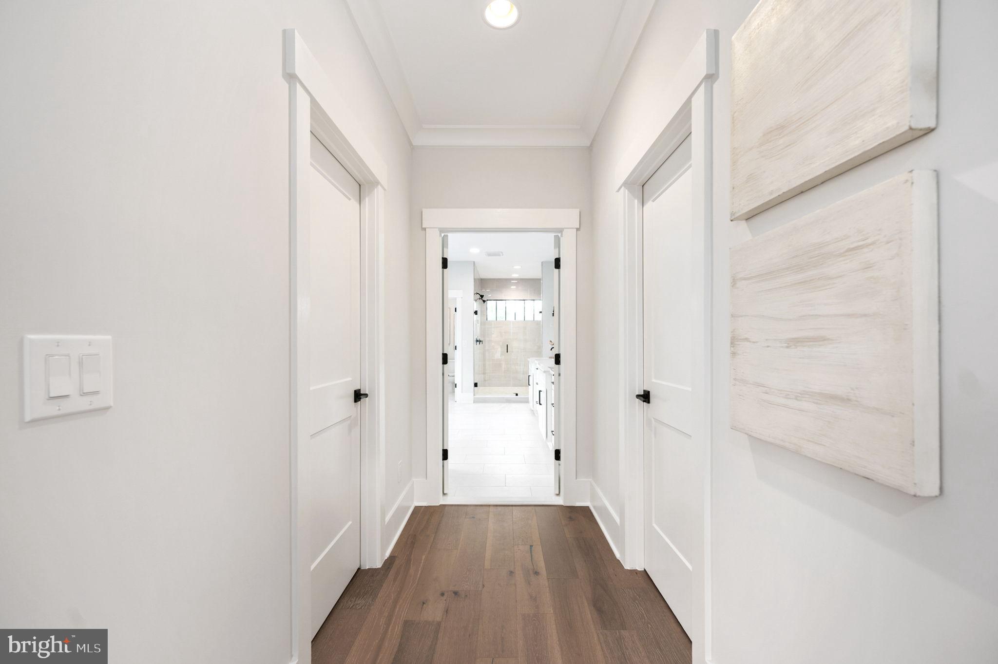 VIENNA WOODS - Residential
