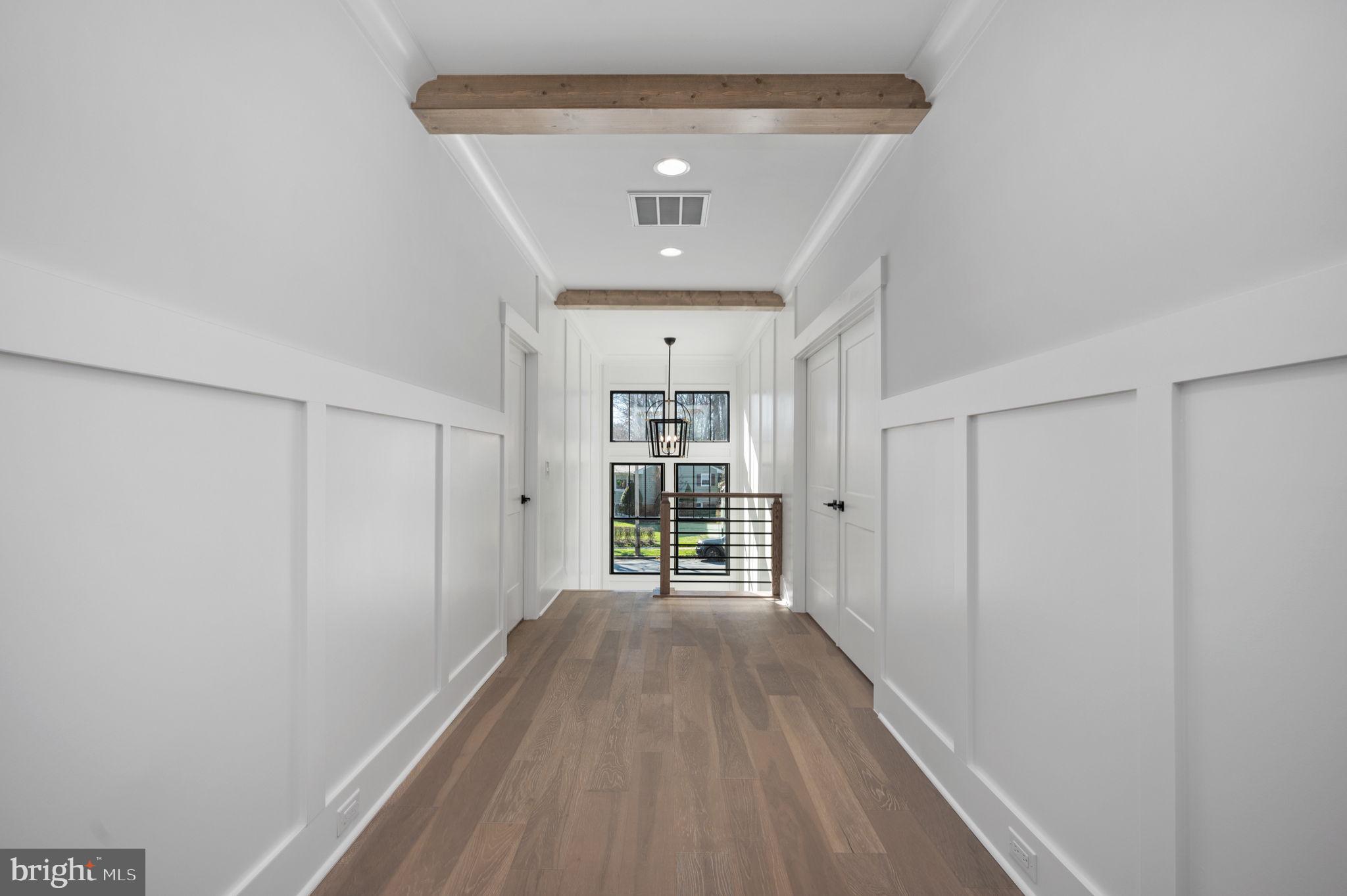 VIENNA WOODS - Residential