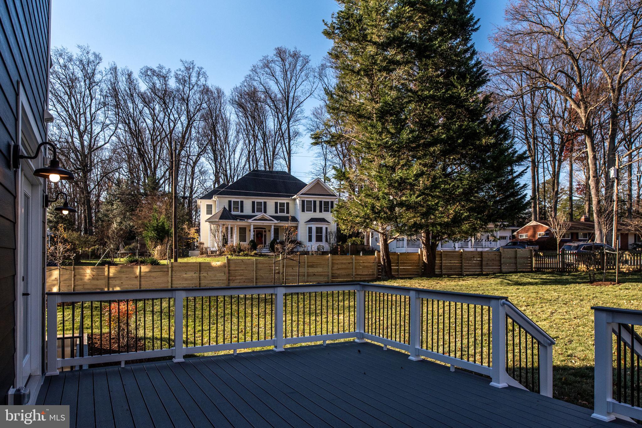 VIENNA WOODS - Residential