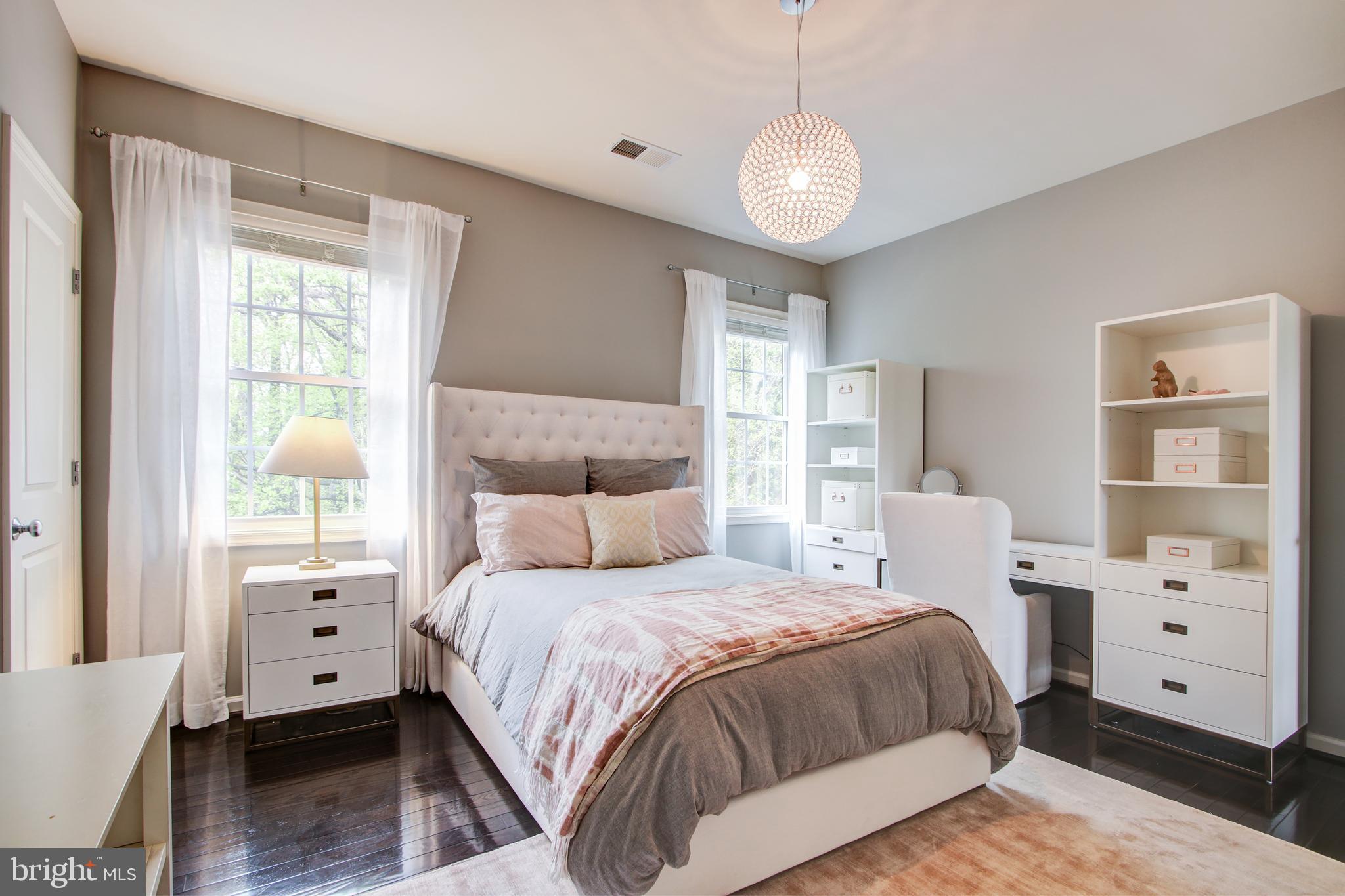 POPLAR RUN - Residential