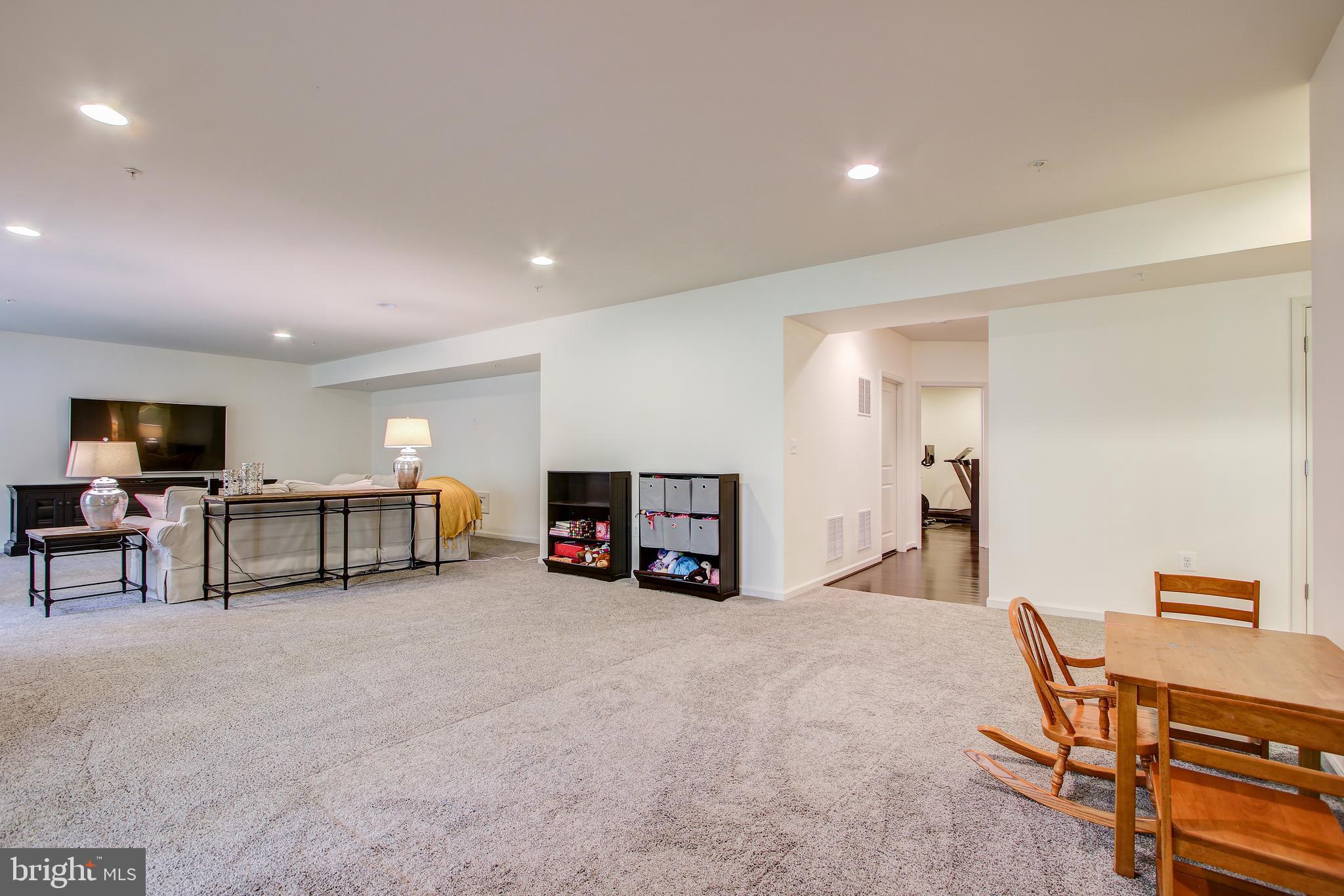 POPLAR RUN - Residential