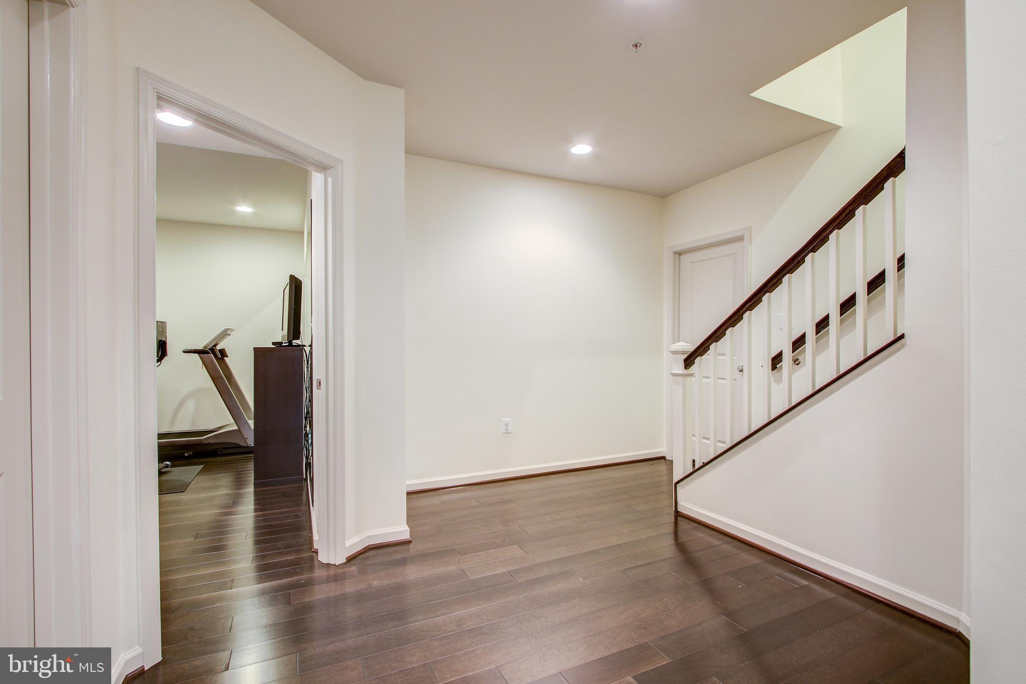 POPLAR RUN - Residential