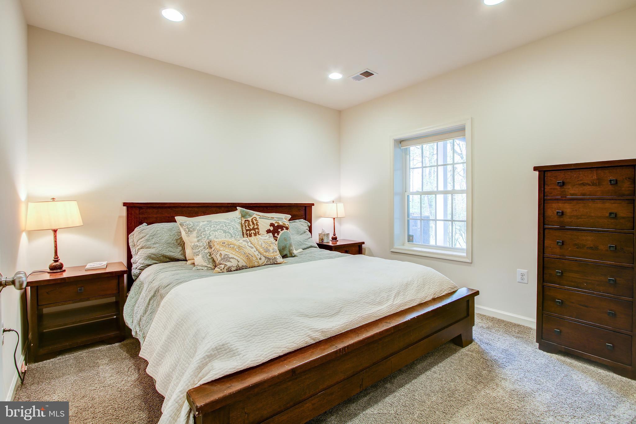 POPLAR RUN - Residential