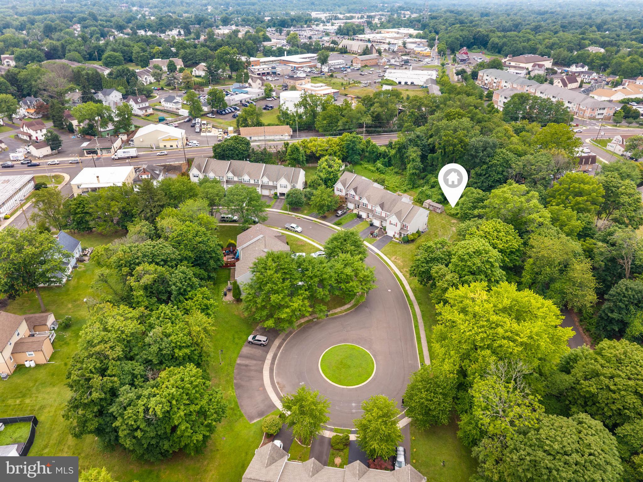 UPPER SOUTHAMPTON - Residential