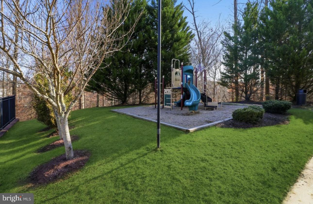 SUMMERFIELD AT MORGAN ST - Residential