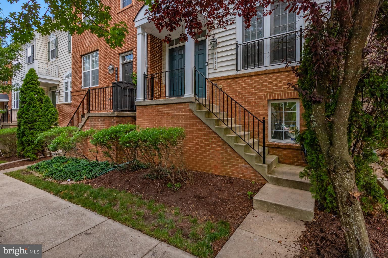 SUMMERFIELD AT MORGAN ST - Residential