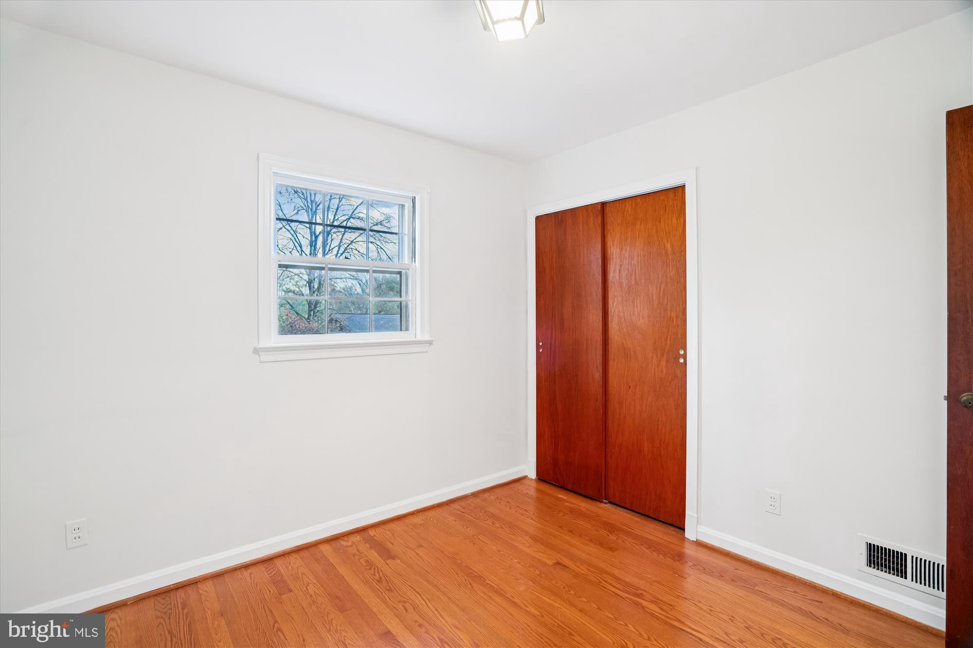 HILLANDALE - Residential