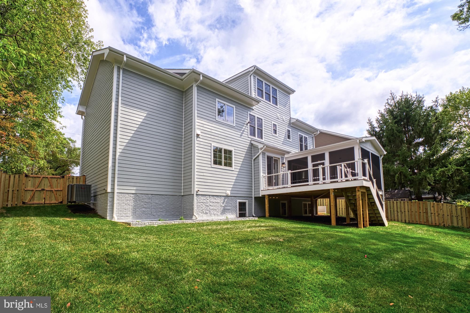 DEVON PARK - Residential