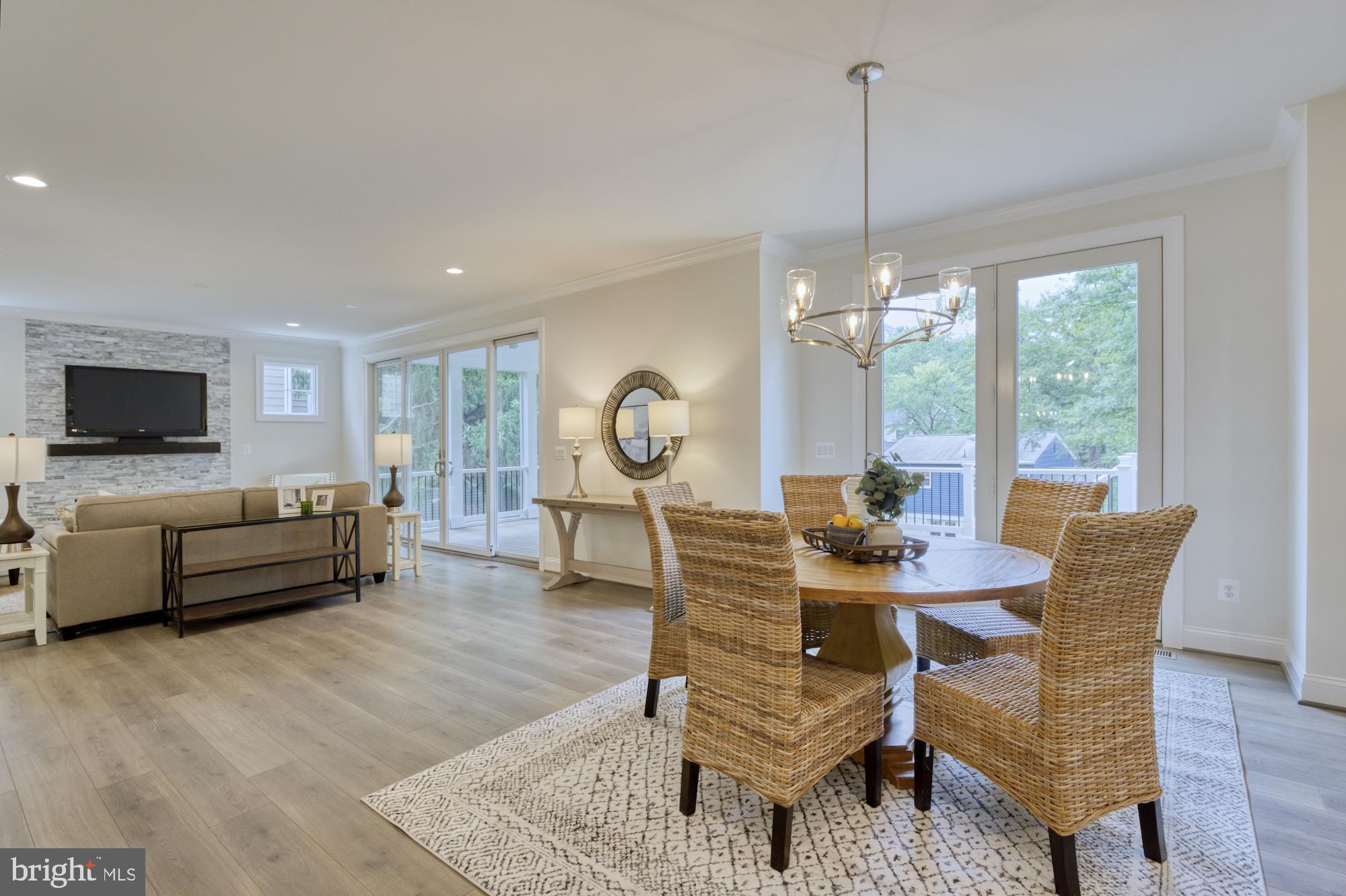 DEVON PARK - Residential