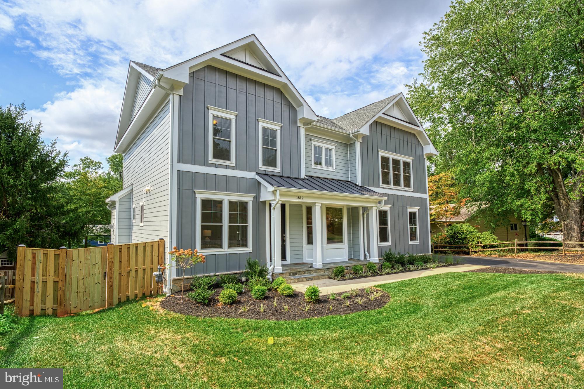 DEVON PARK - Residential