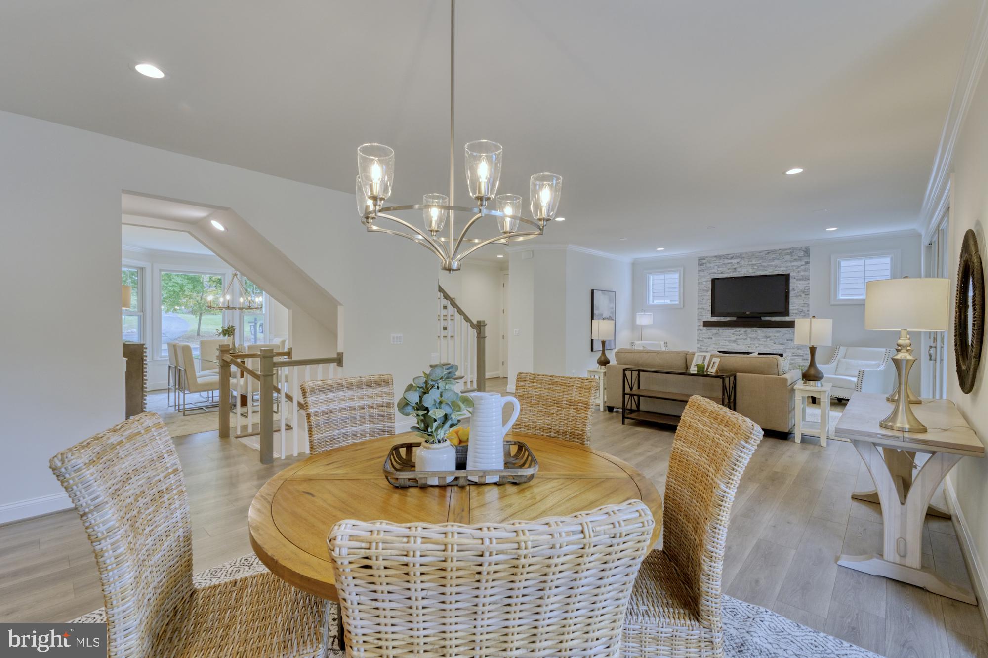 DEVON PARK - Residential