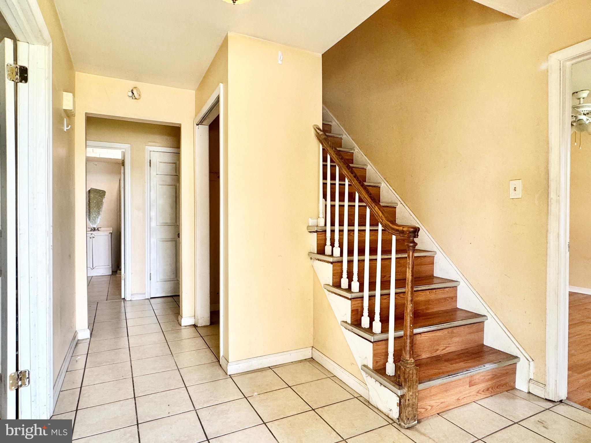 EAGLE GLEN - Residential