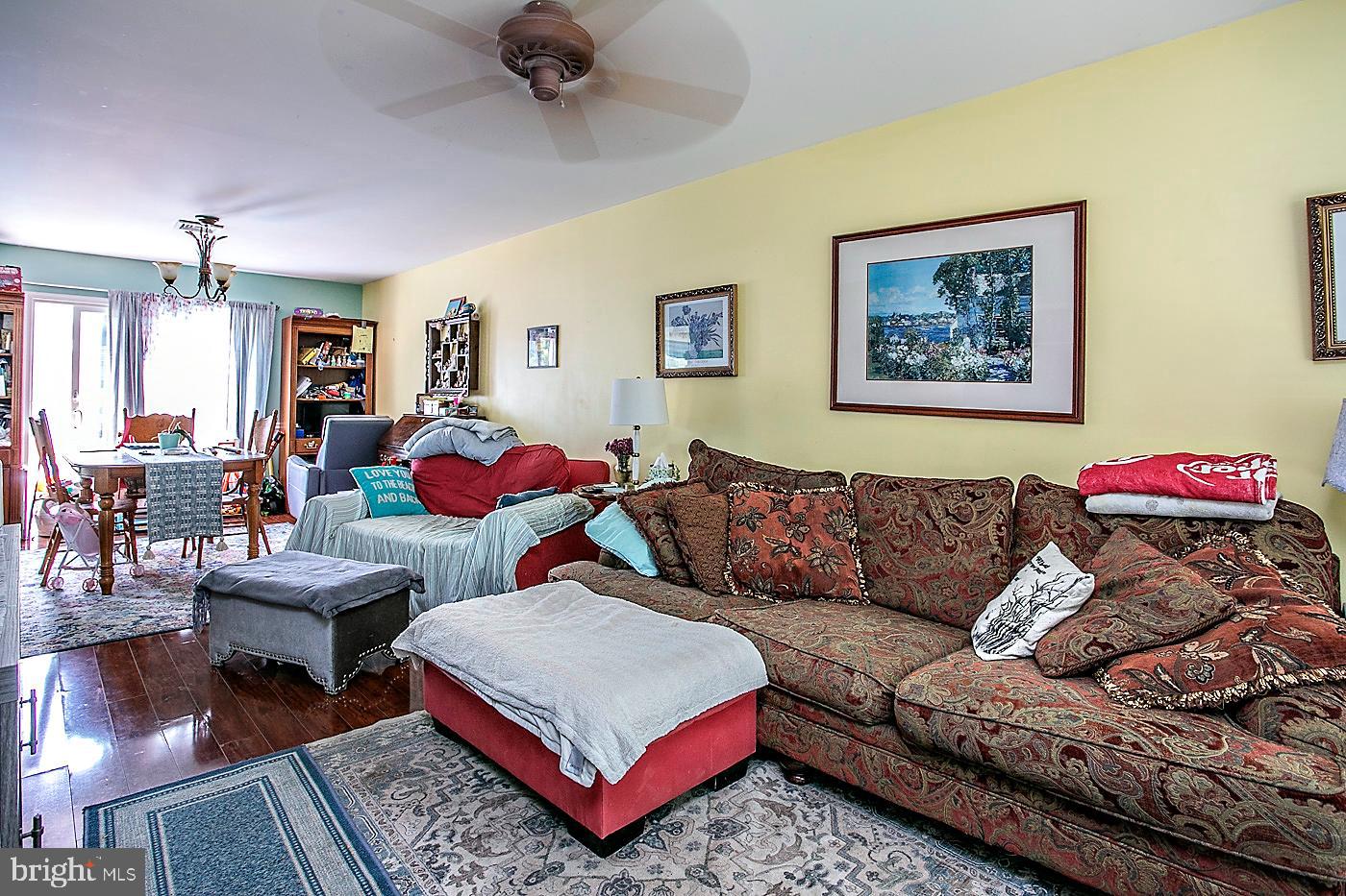 WALNUT BANK FARMS - Residential