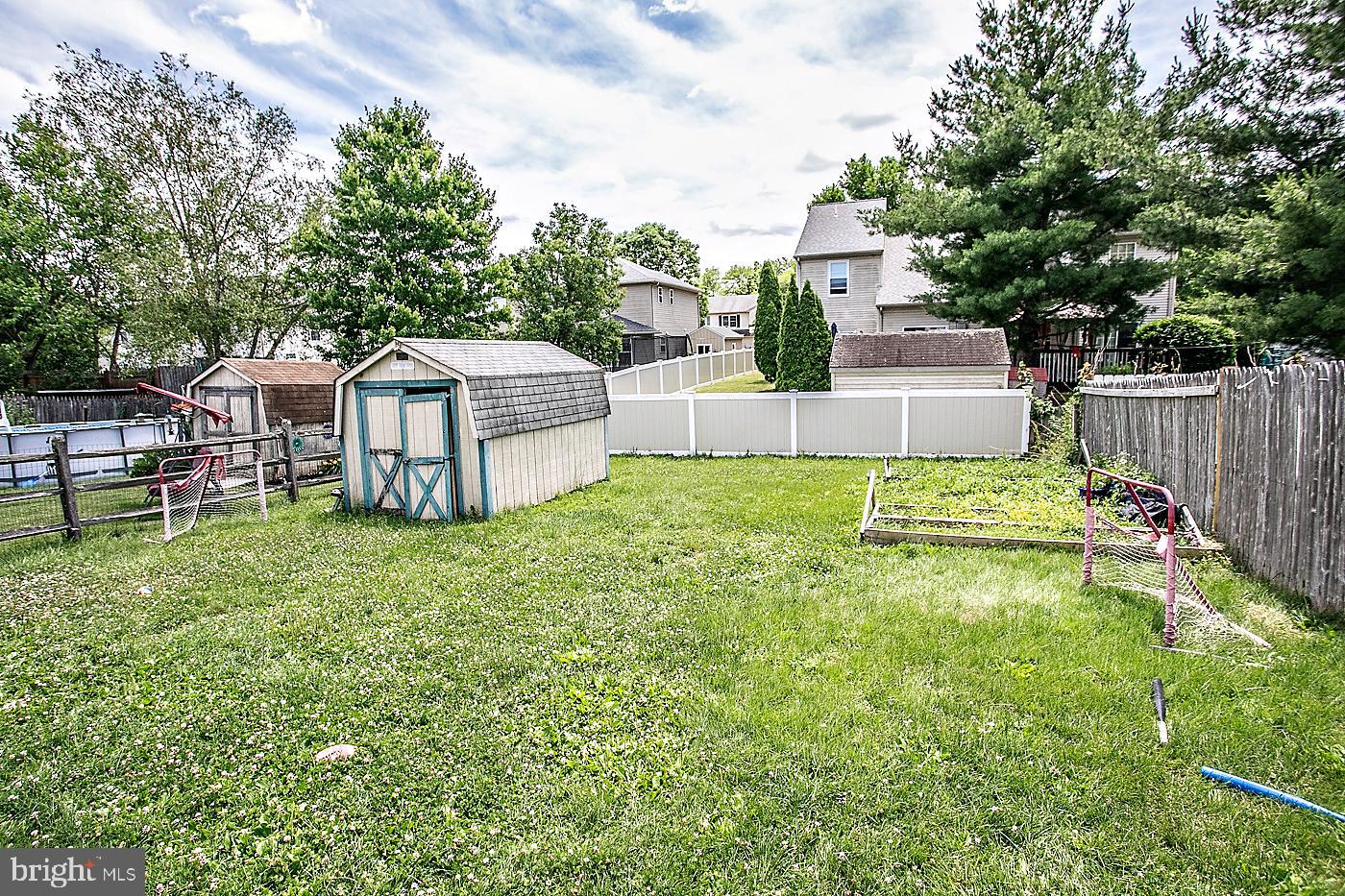 WALNUT BANK FARMS - Residential