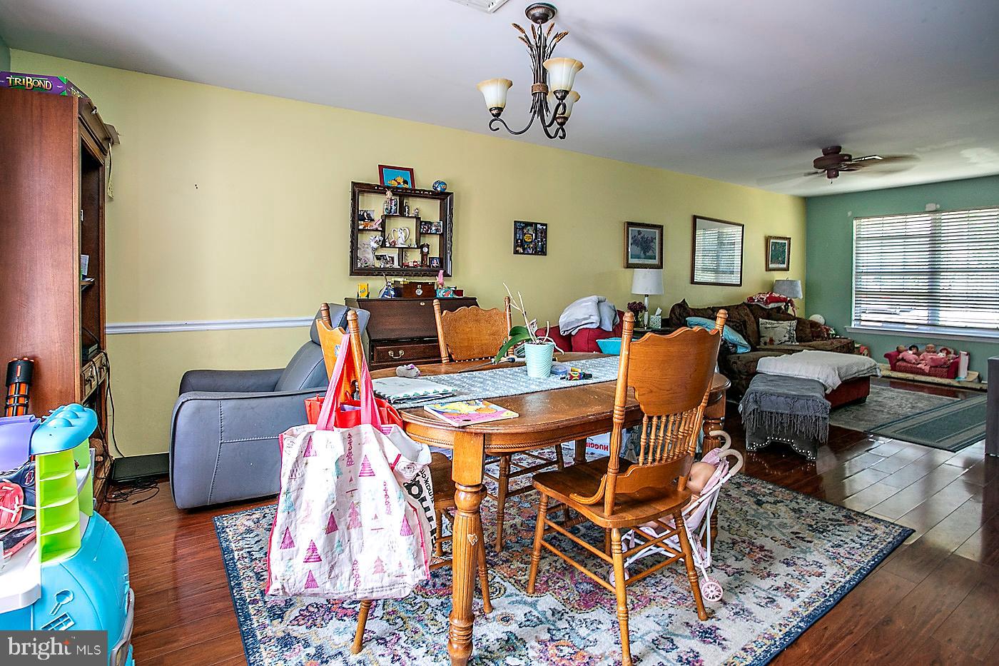 WALNUT BANK FARMS - Residential