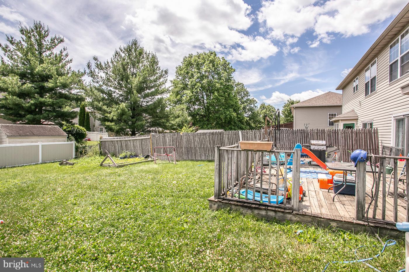 WALNUT BANK FARMS - Residential