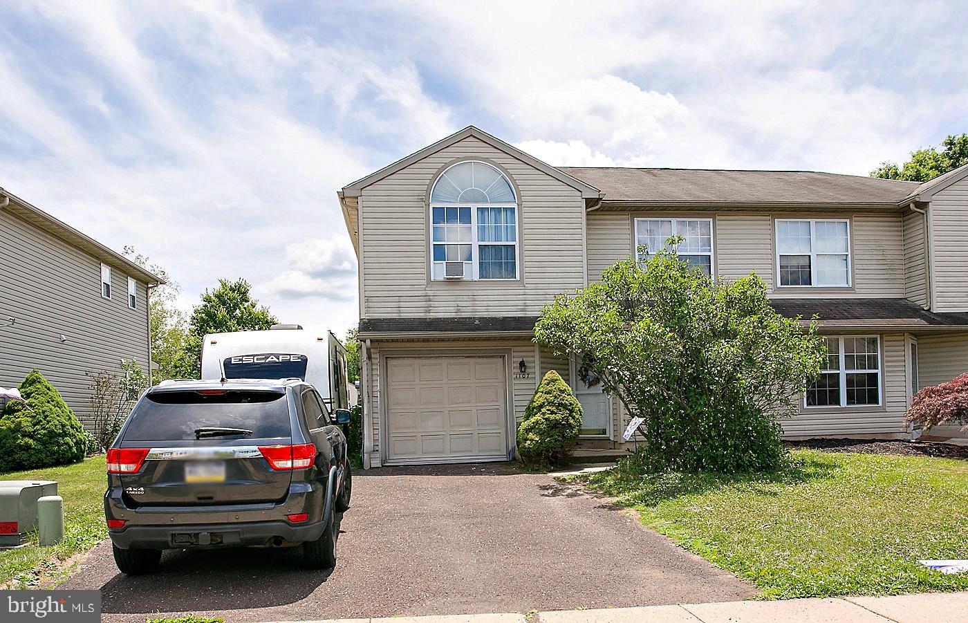 WALNUT BANK FARMS - Residential