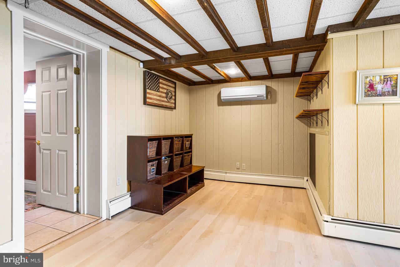 FORT WASHINGTON - Residential