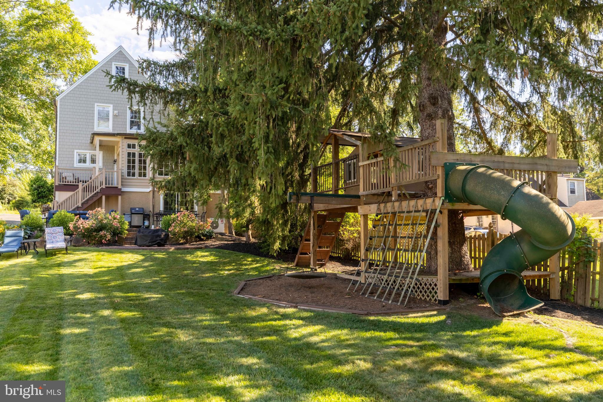 FORT WASHINGTON - Residential