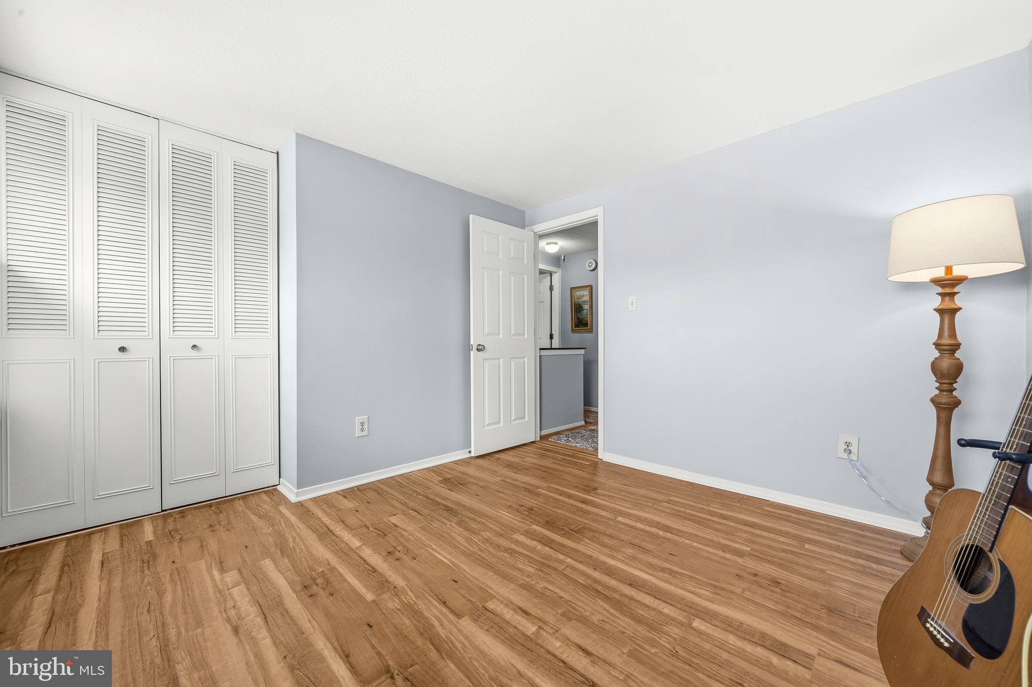 LONGWOOD KNOLLS - Residential