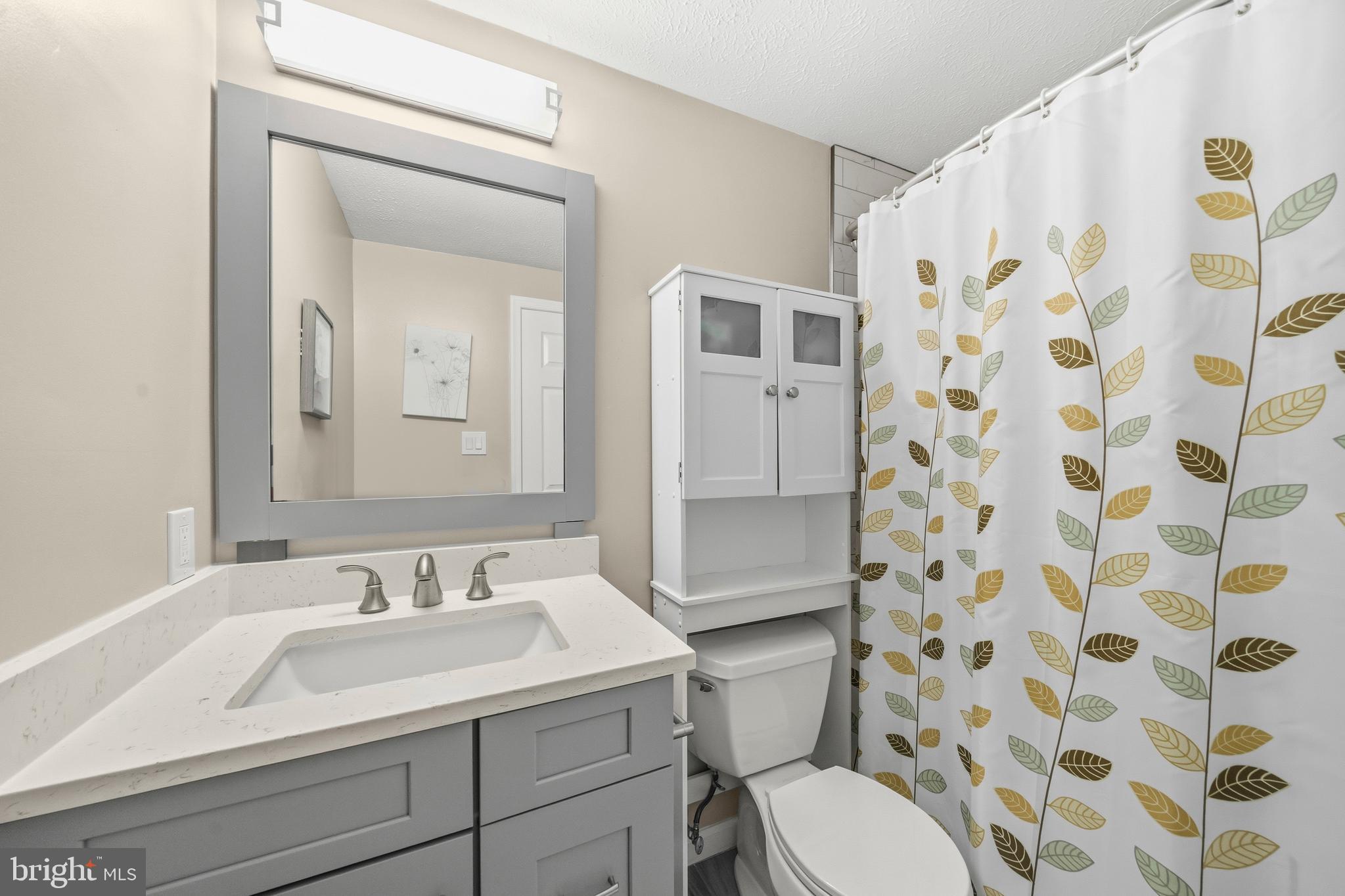LONGWOOD KNOLLS - Residential