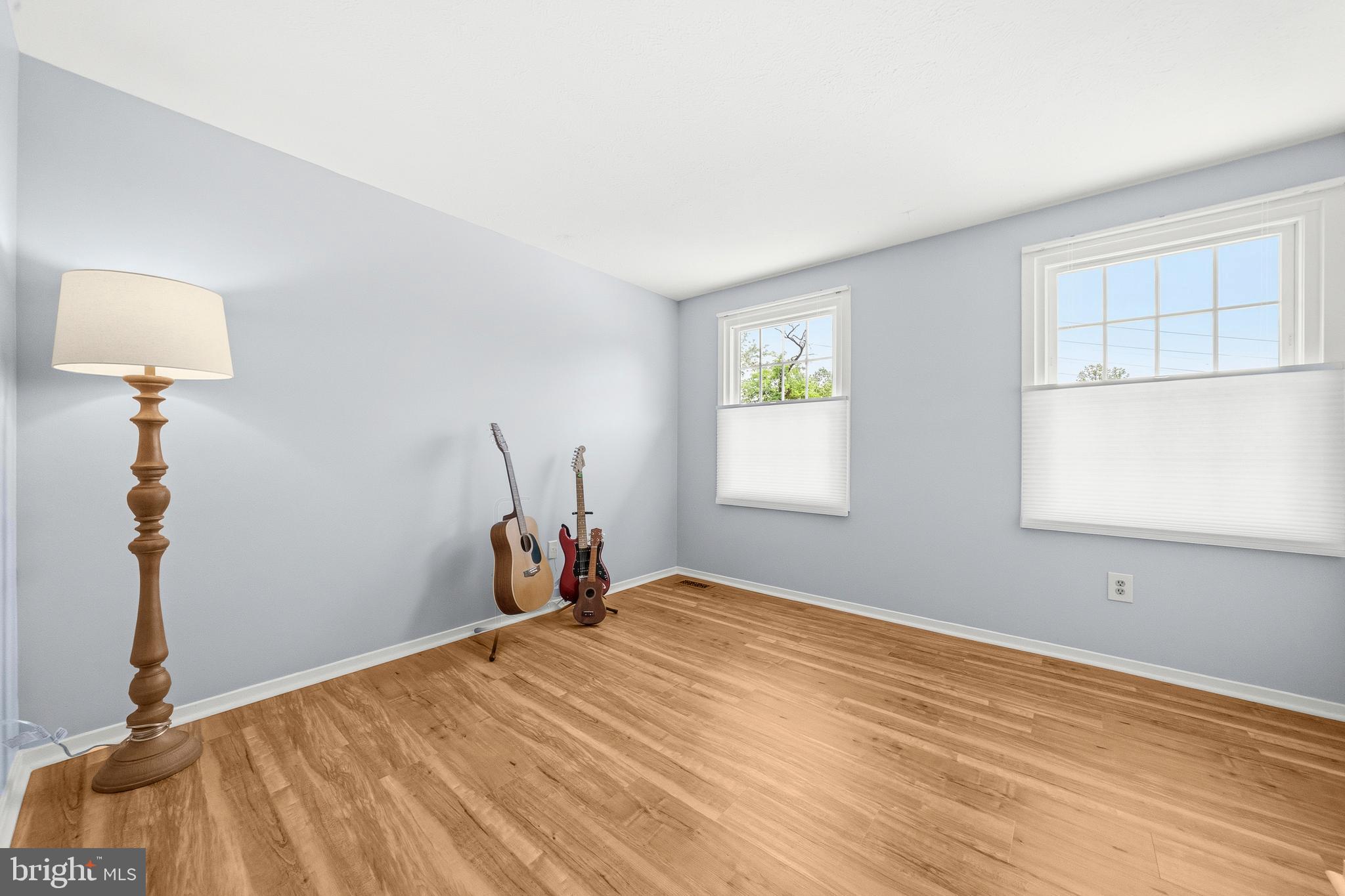 LONGWOOD KNOLLS - Residential